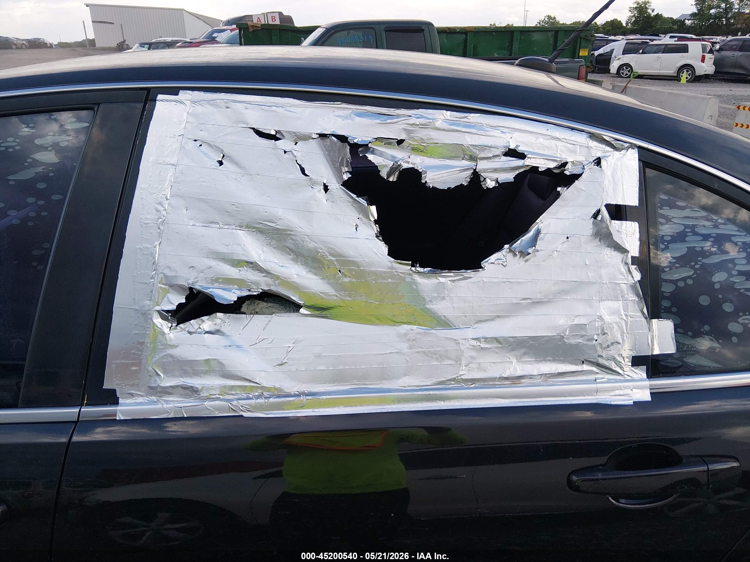 PONTIAC G8 image 6