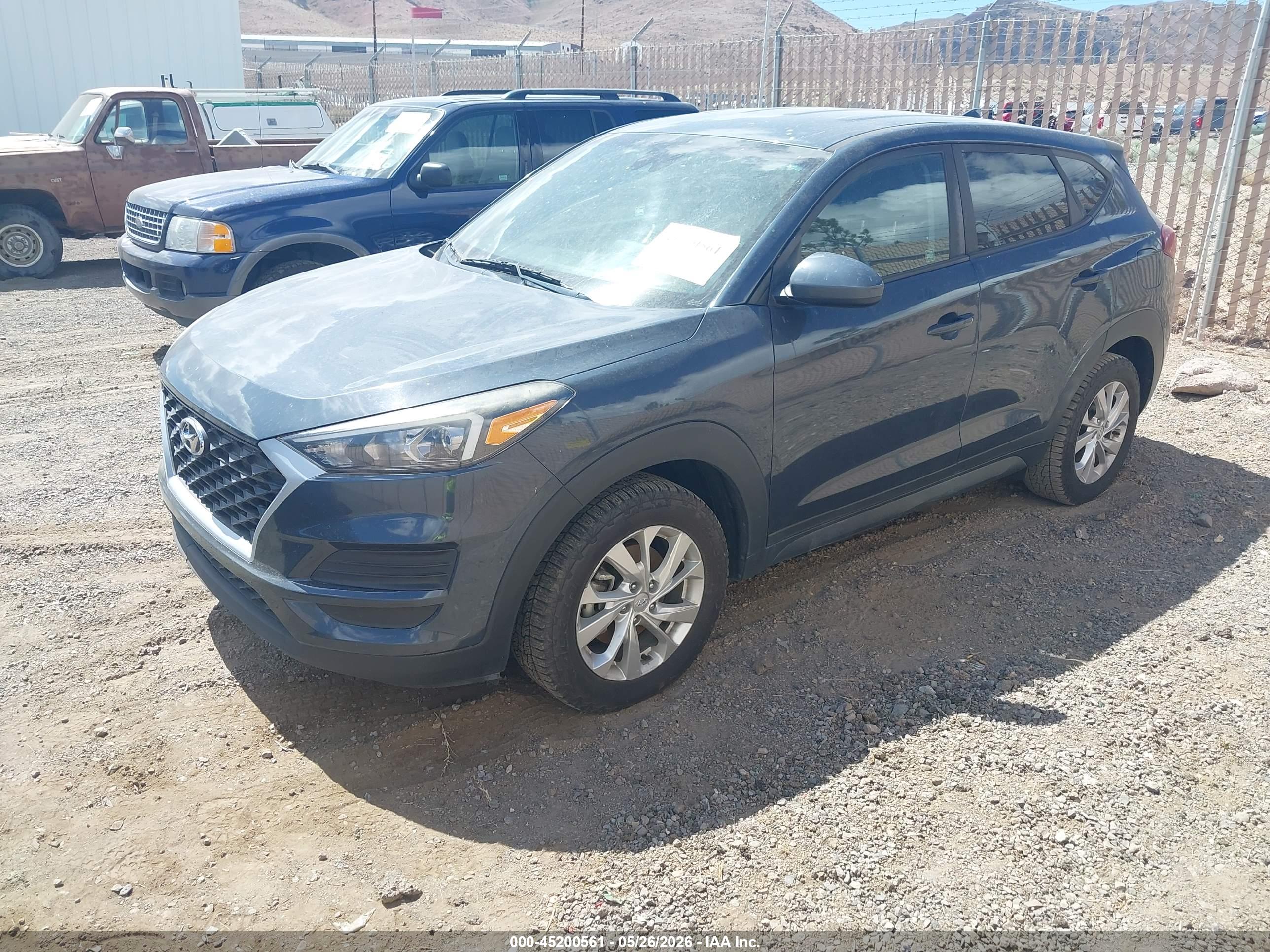 HYUNDAI TUCSON image 2