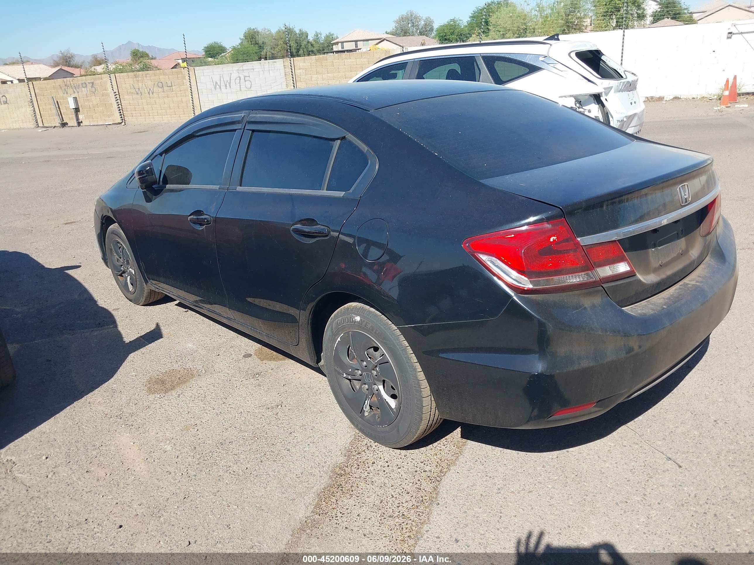 HONDA CIVIC image 3