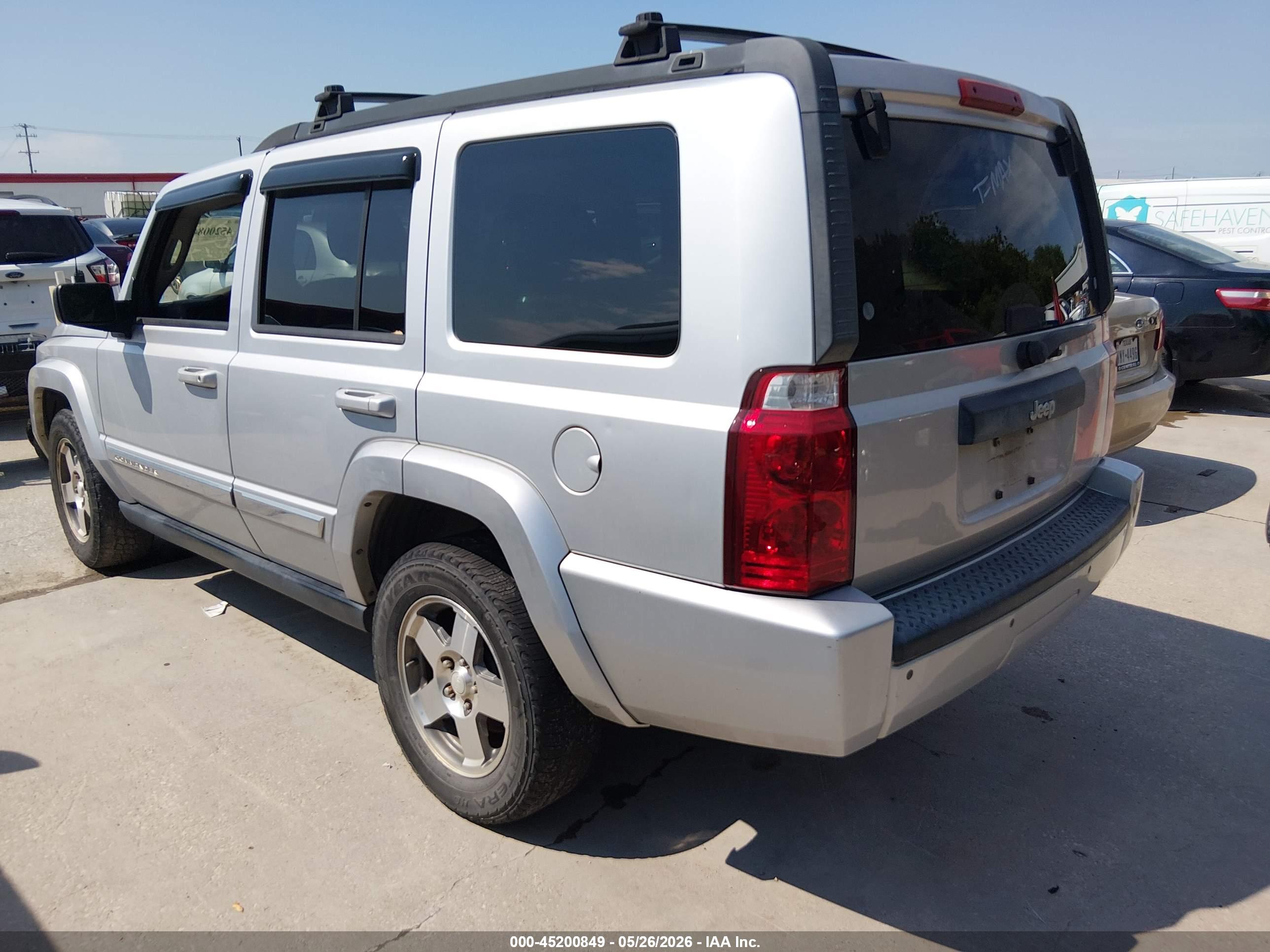 JEEP COMMANDER image 3
