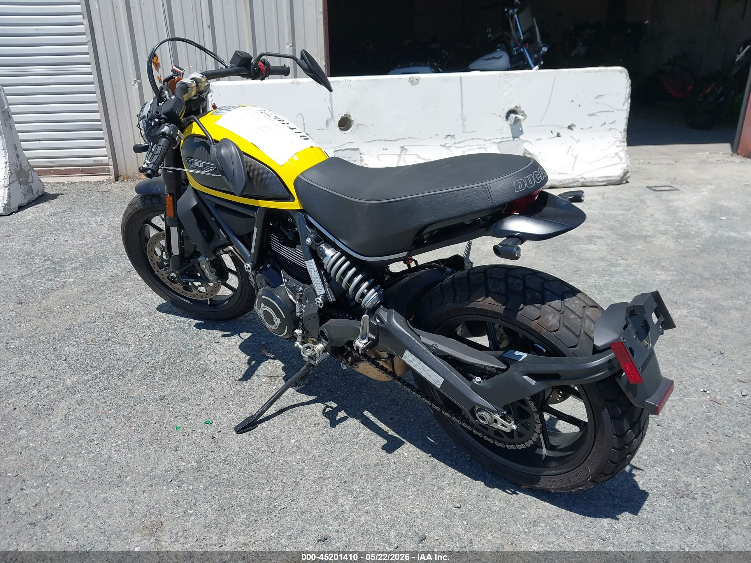 DUCATI SCRAMBLER image 3