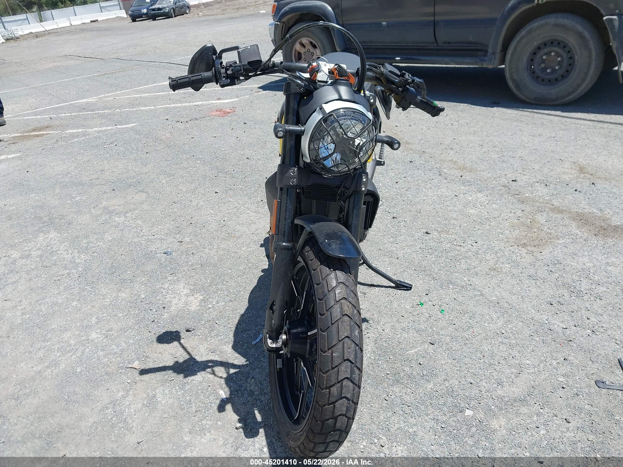 DUCATI SCRAMBLER image 5