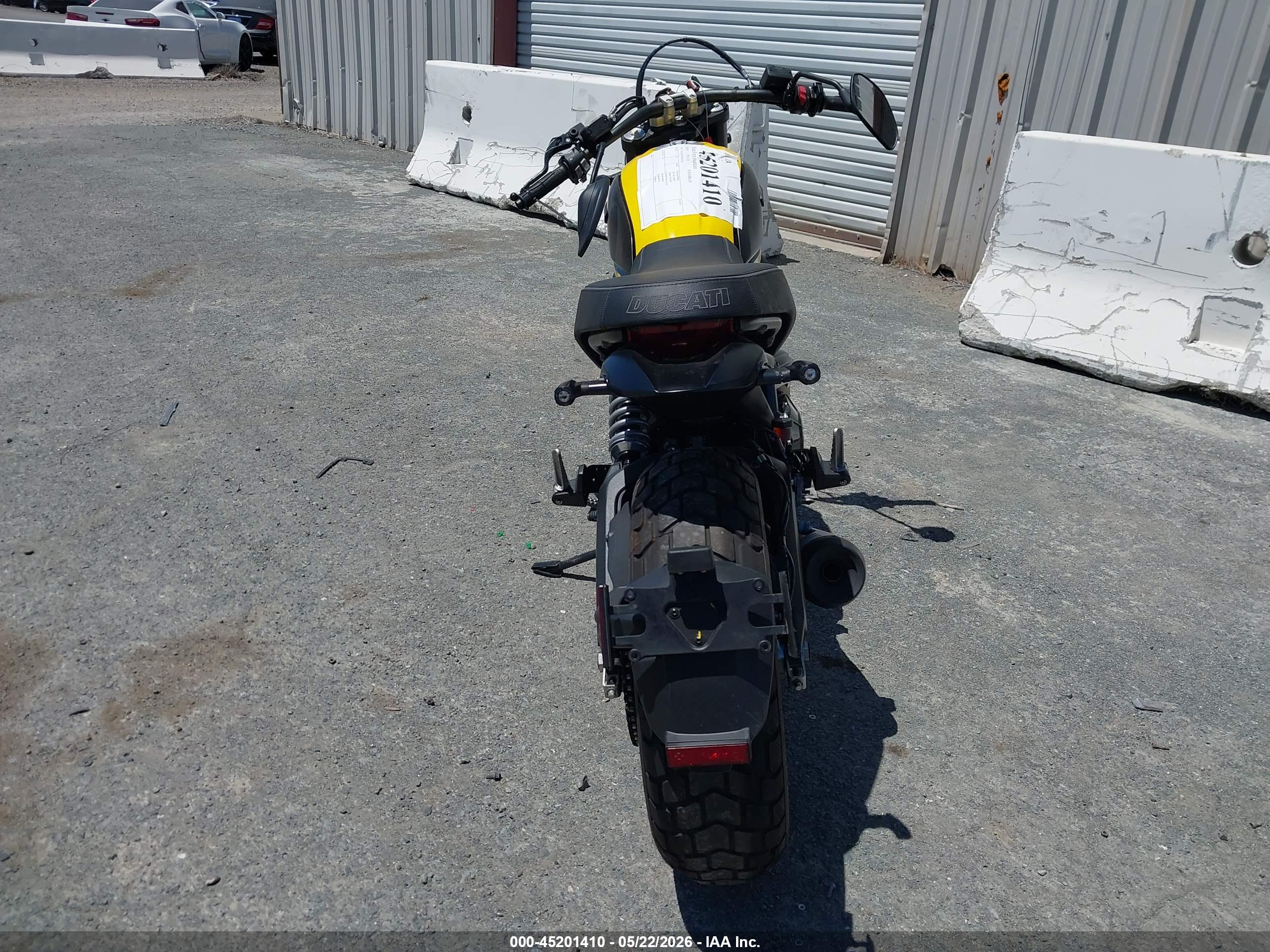 DUCATI SCRAMBLER image 6