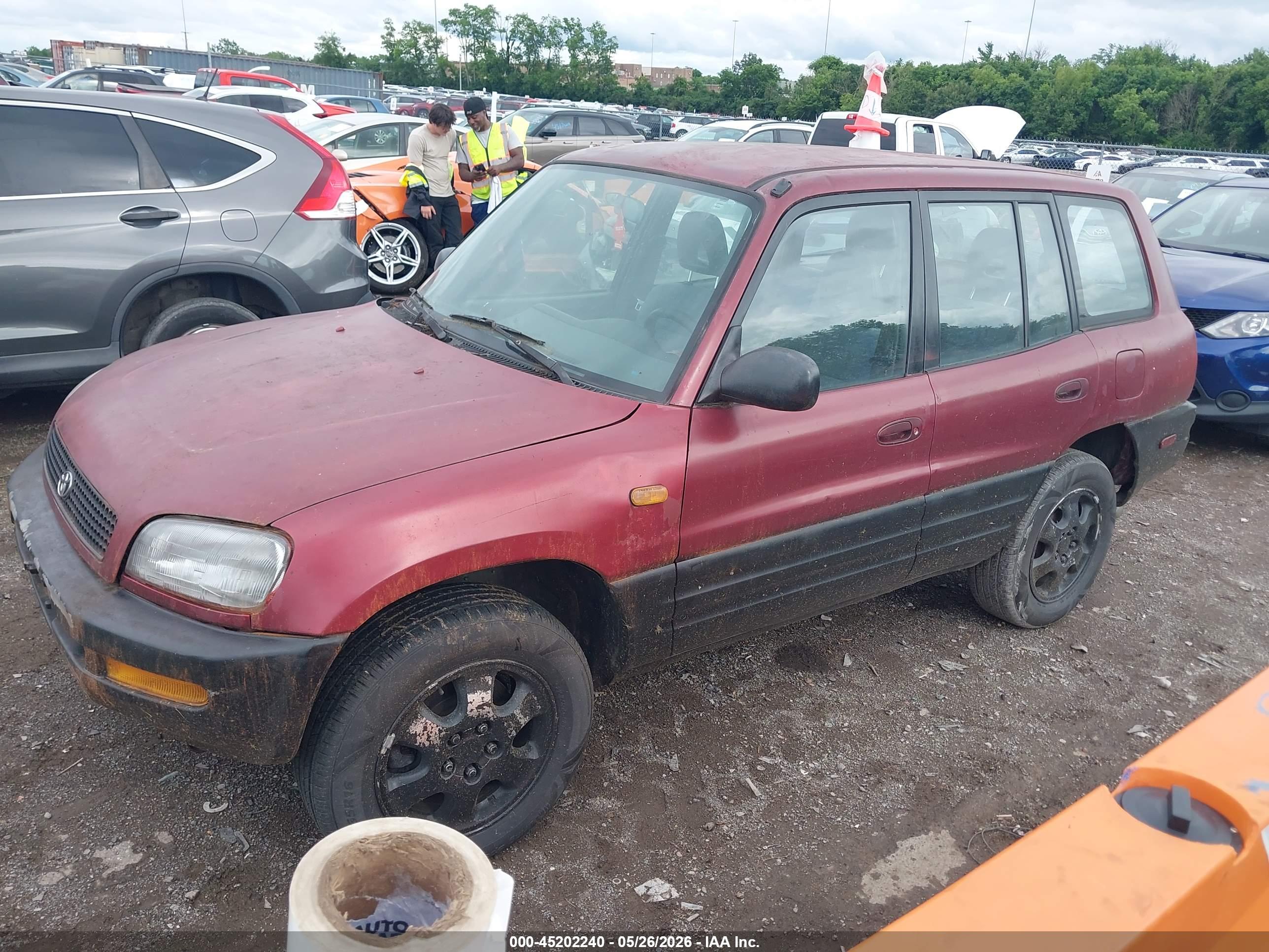 TOYOTA RAV4 image 2