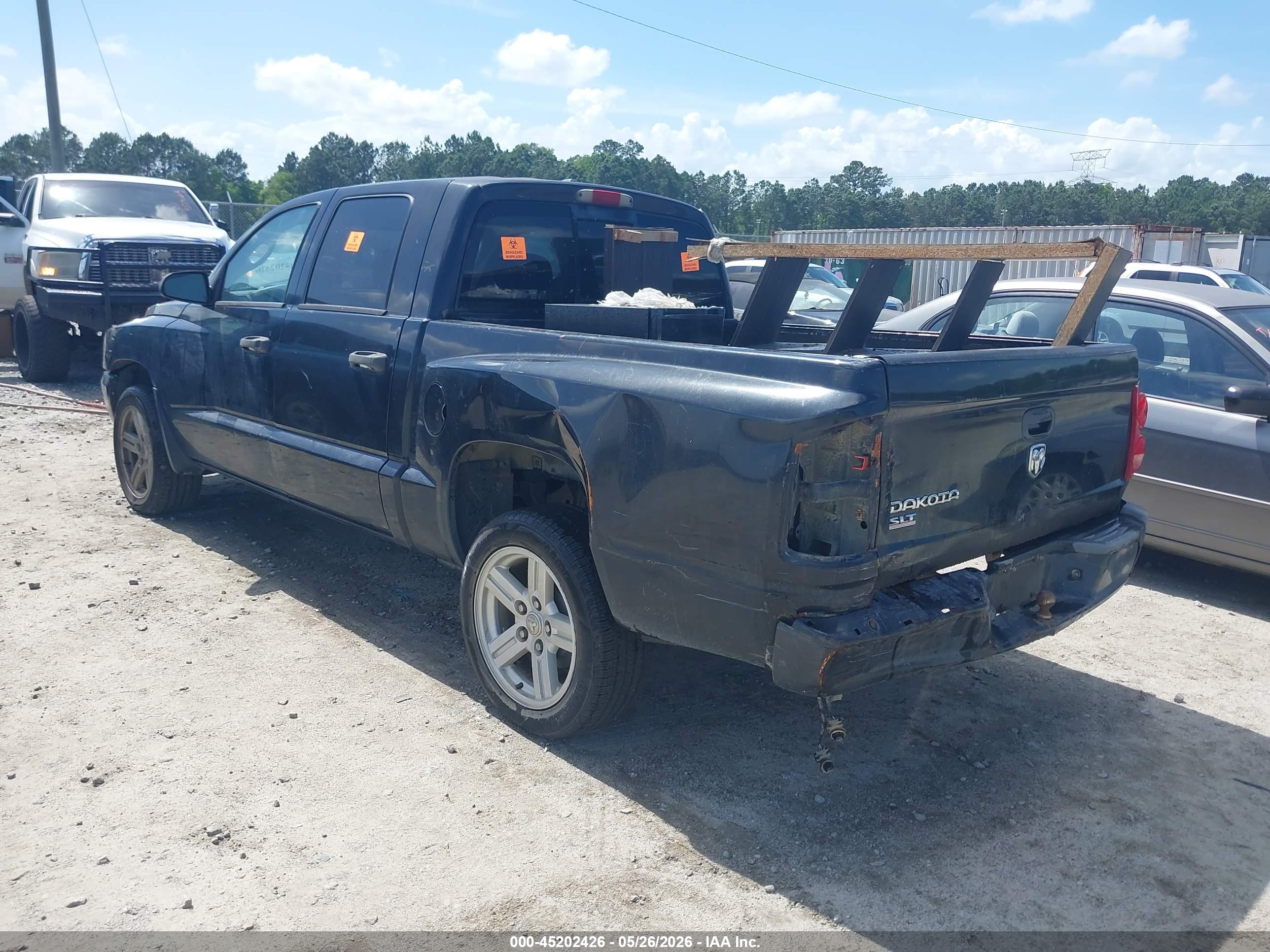 DODGE DAKOTA image 3
