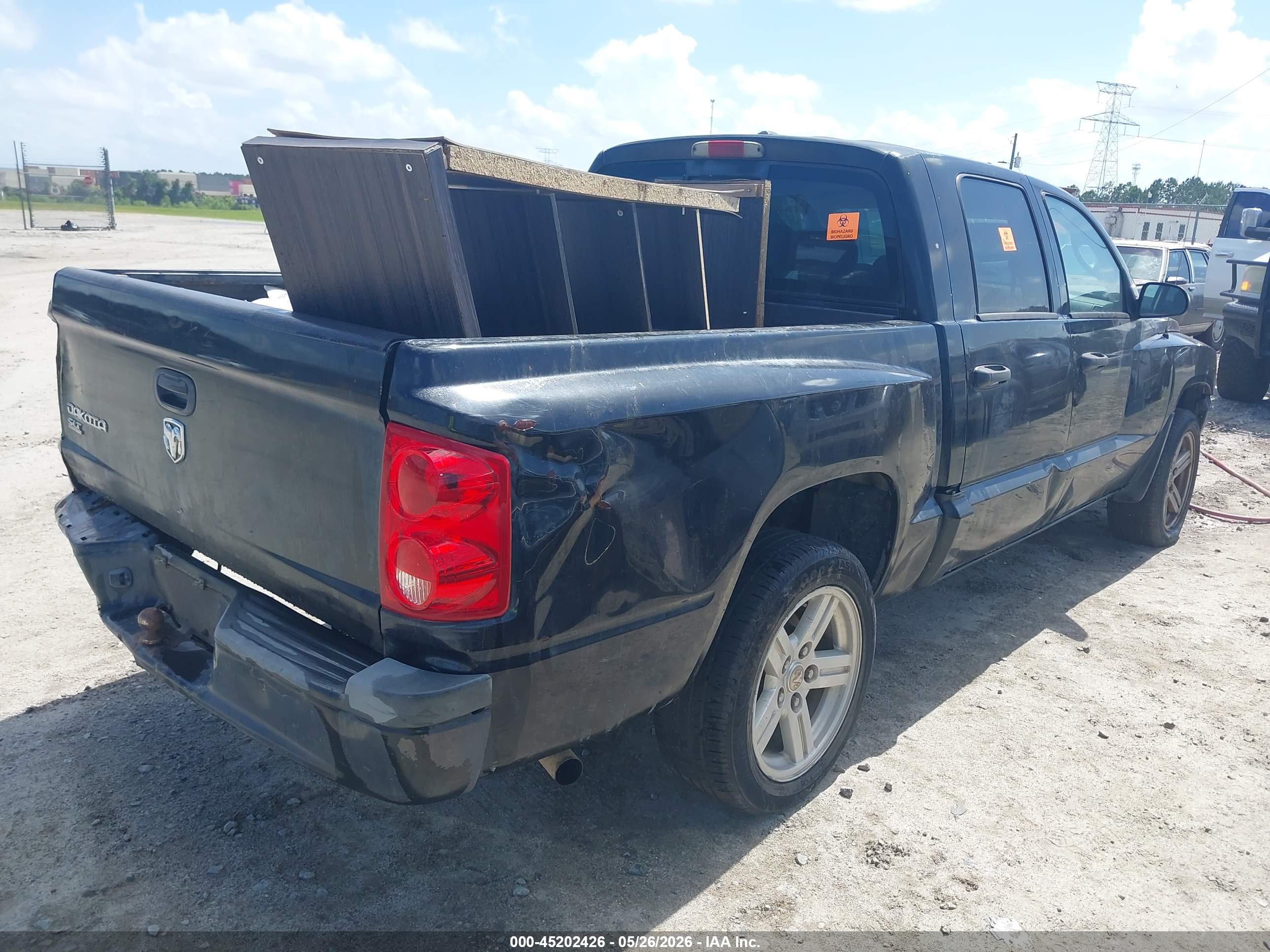 DODGE DAKOTA image 4