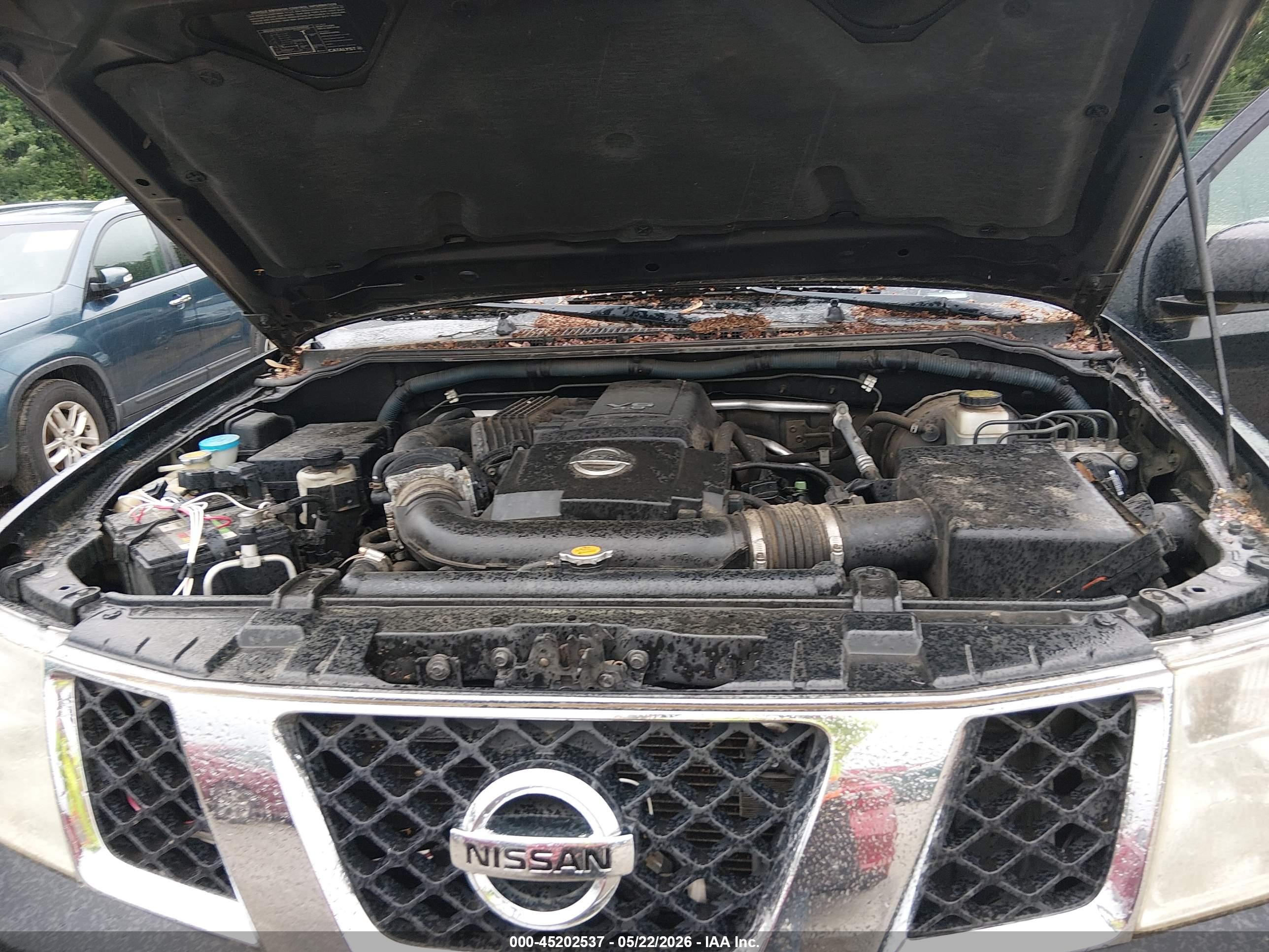 NISSAN FRONTIER image 10