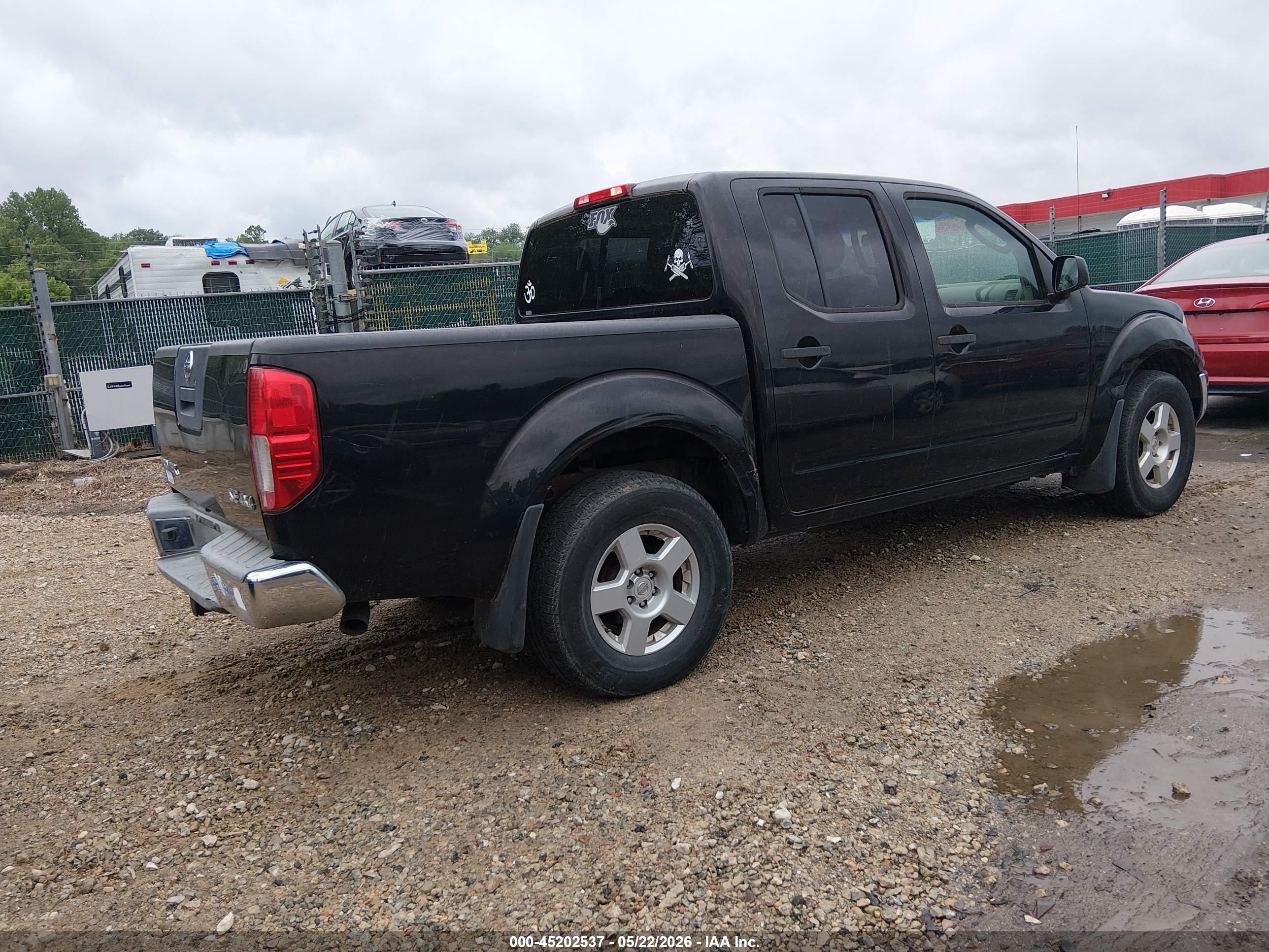 NISSAN FRONTIER image 4