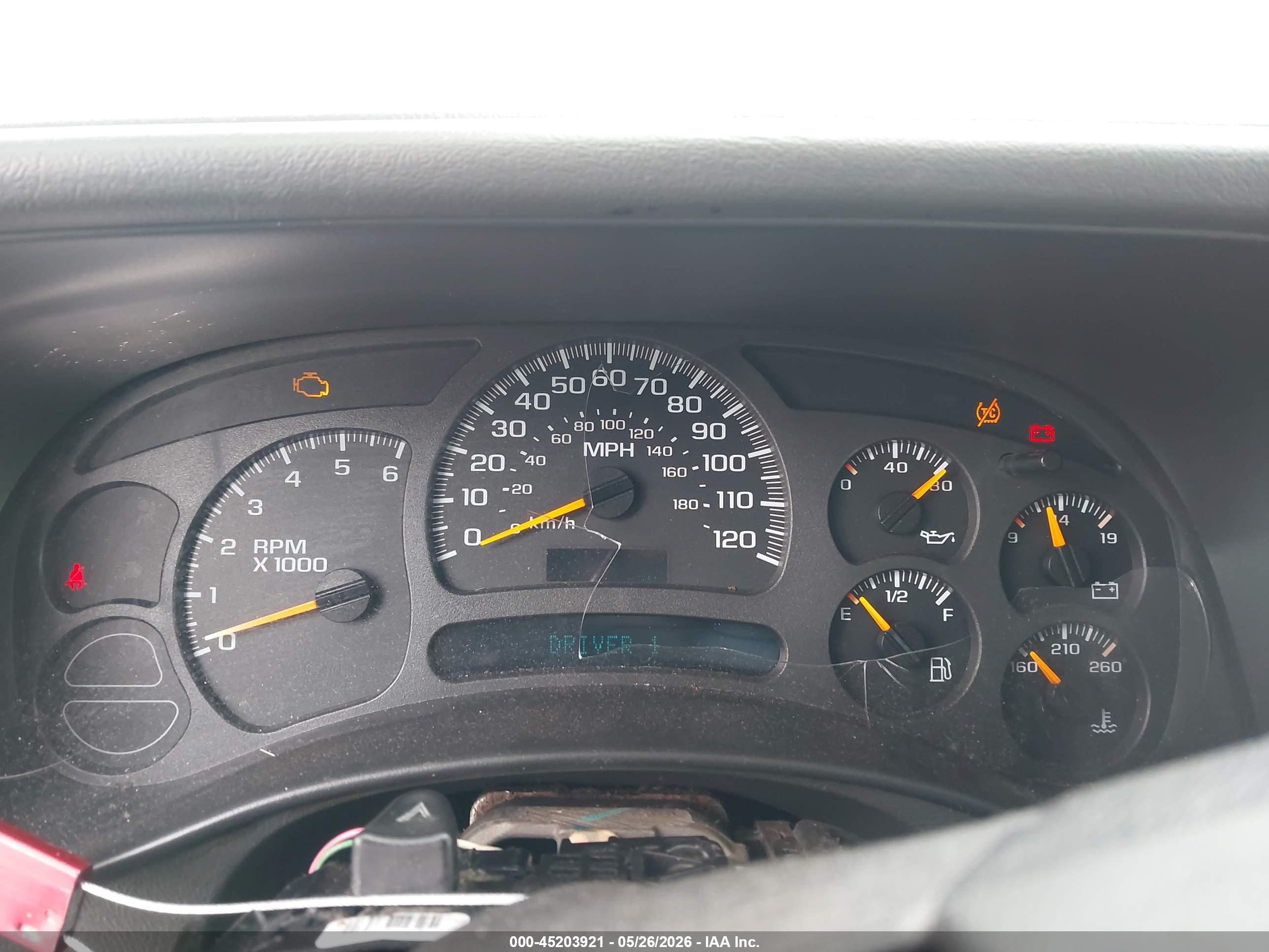 CHEVROLET SUBURBAN image 7