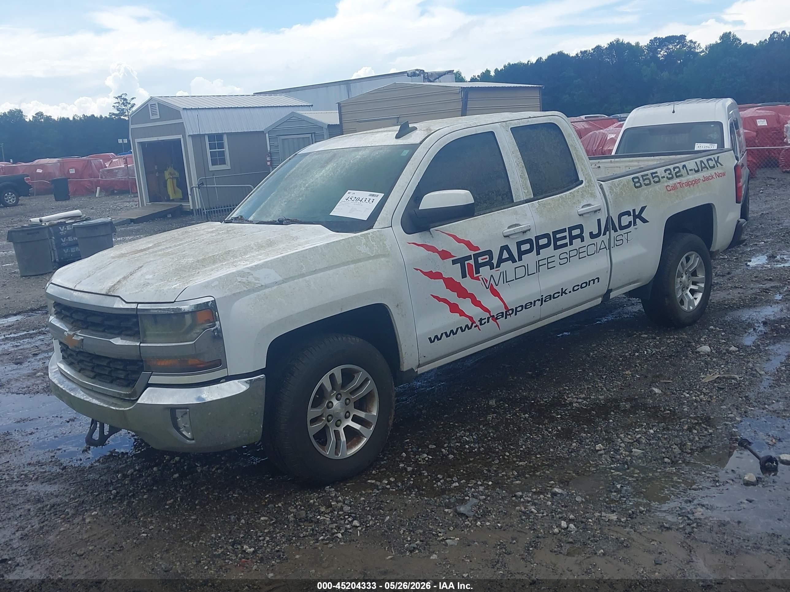 CHEVROLET SILVERADO image 2