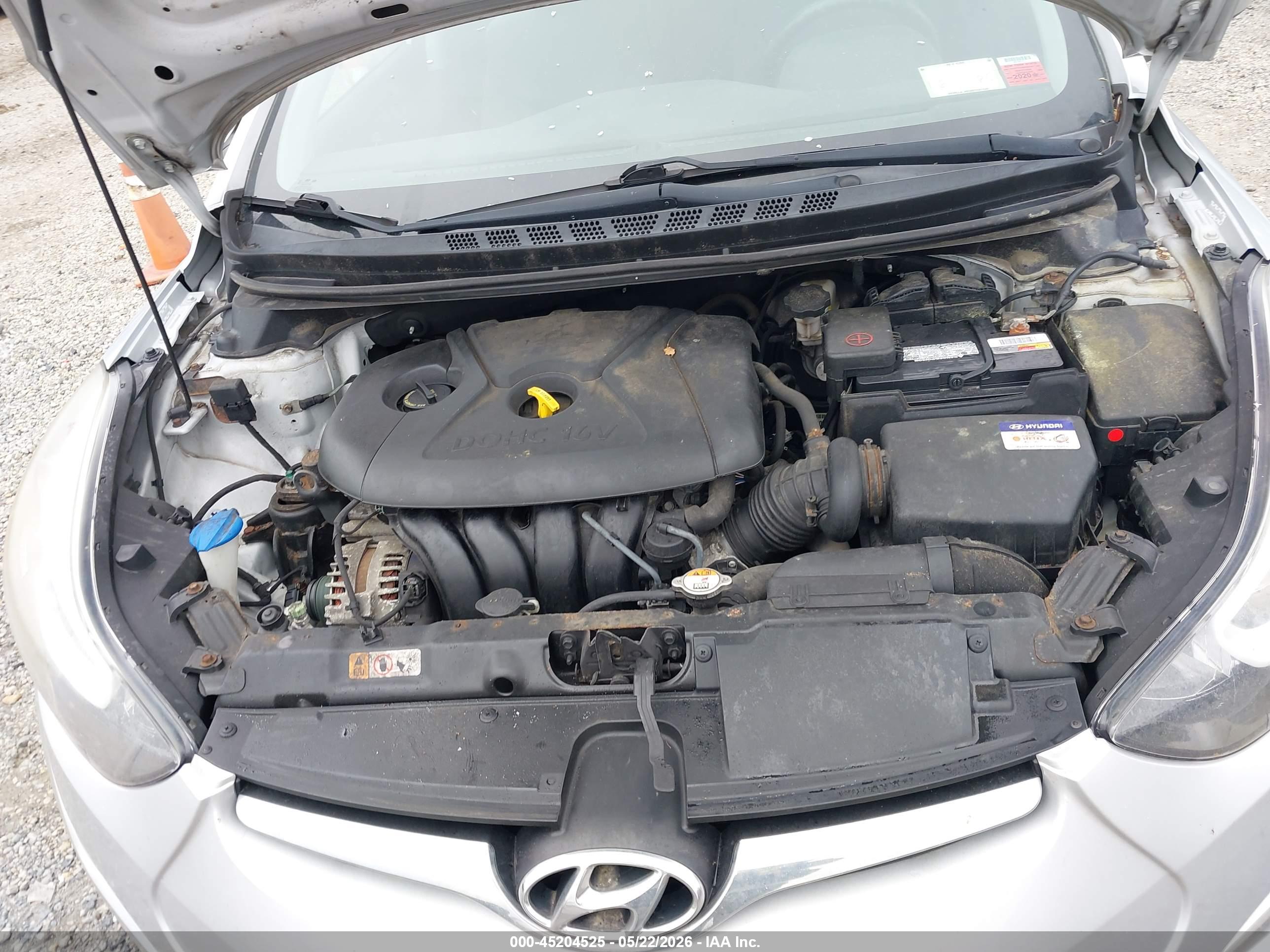 HYUNDAI ELANTRA image 10
