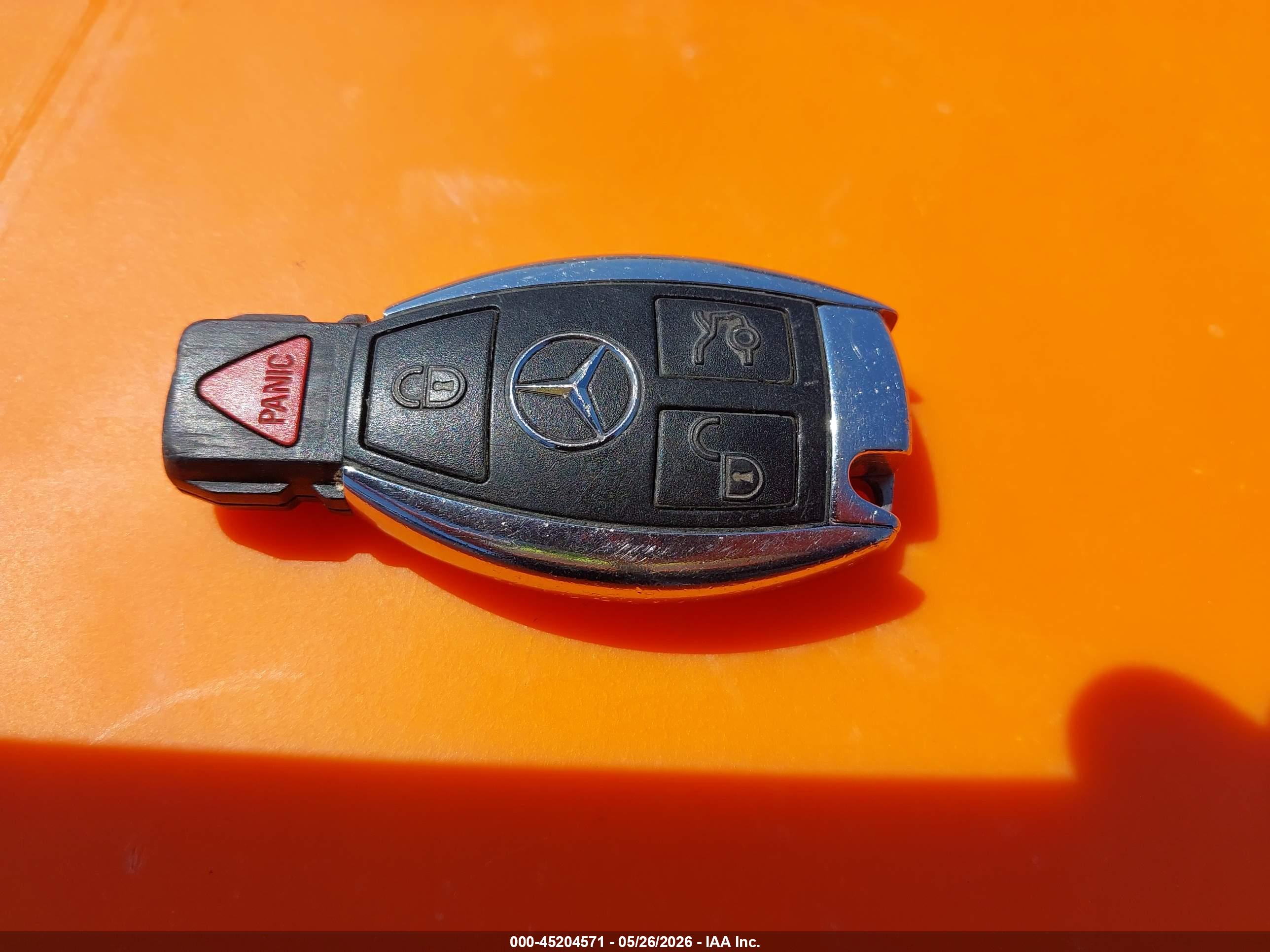 MERCEDES-BENZ GLK image 11