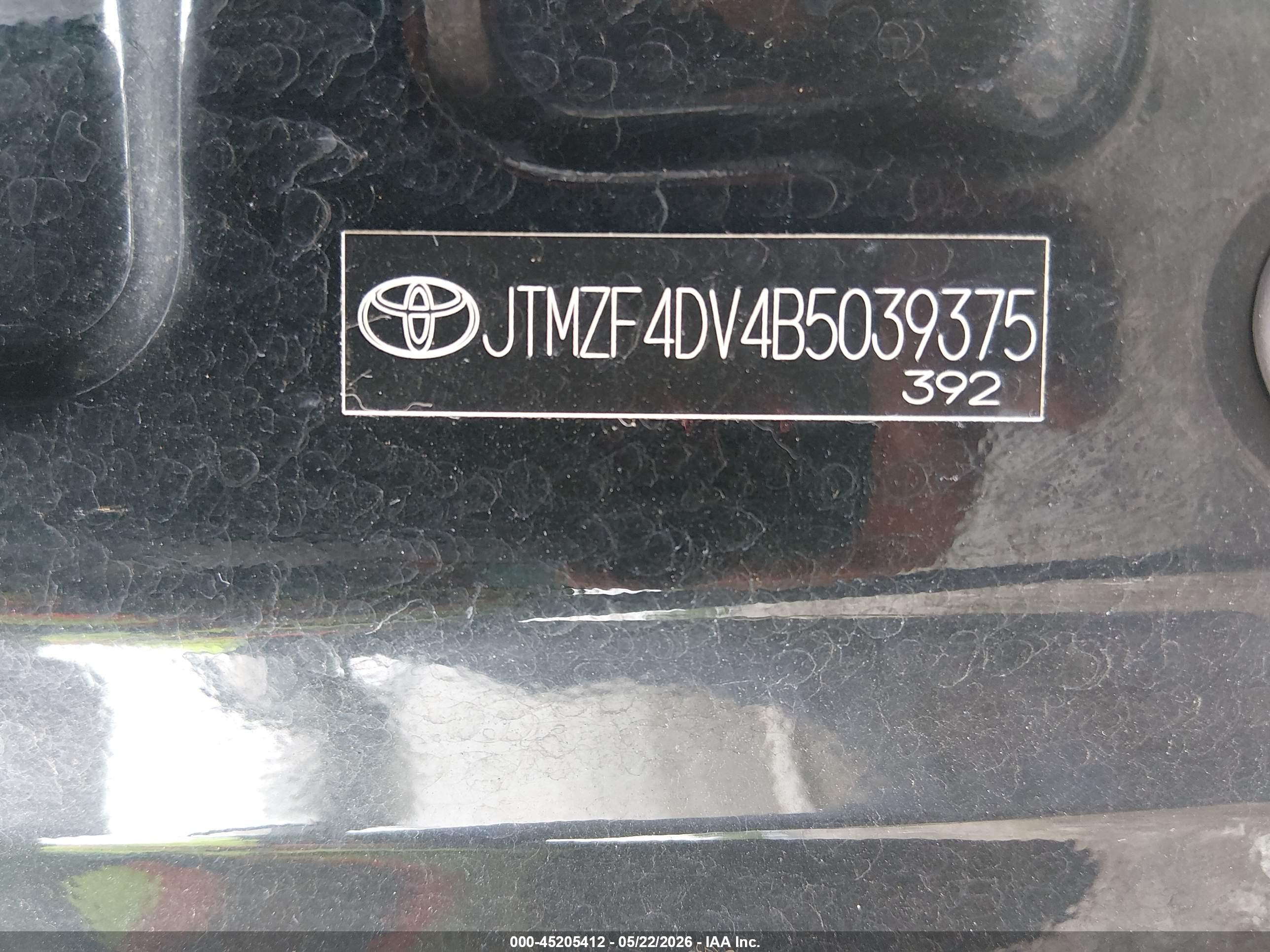 TOYOTA RAV4 image 9