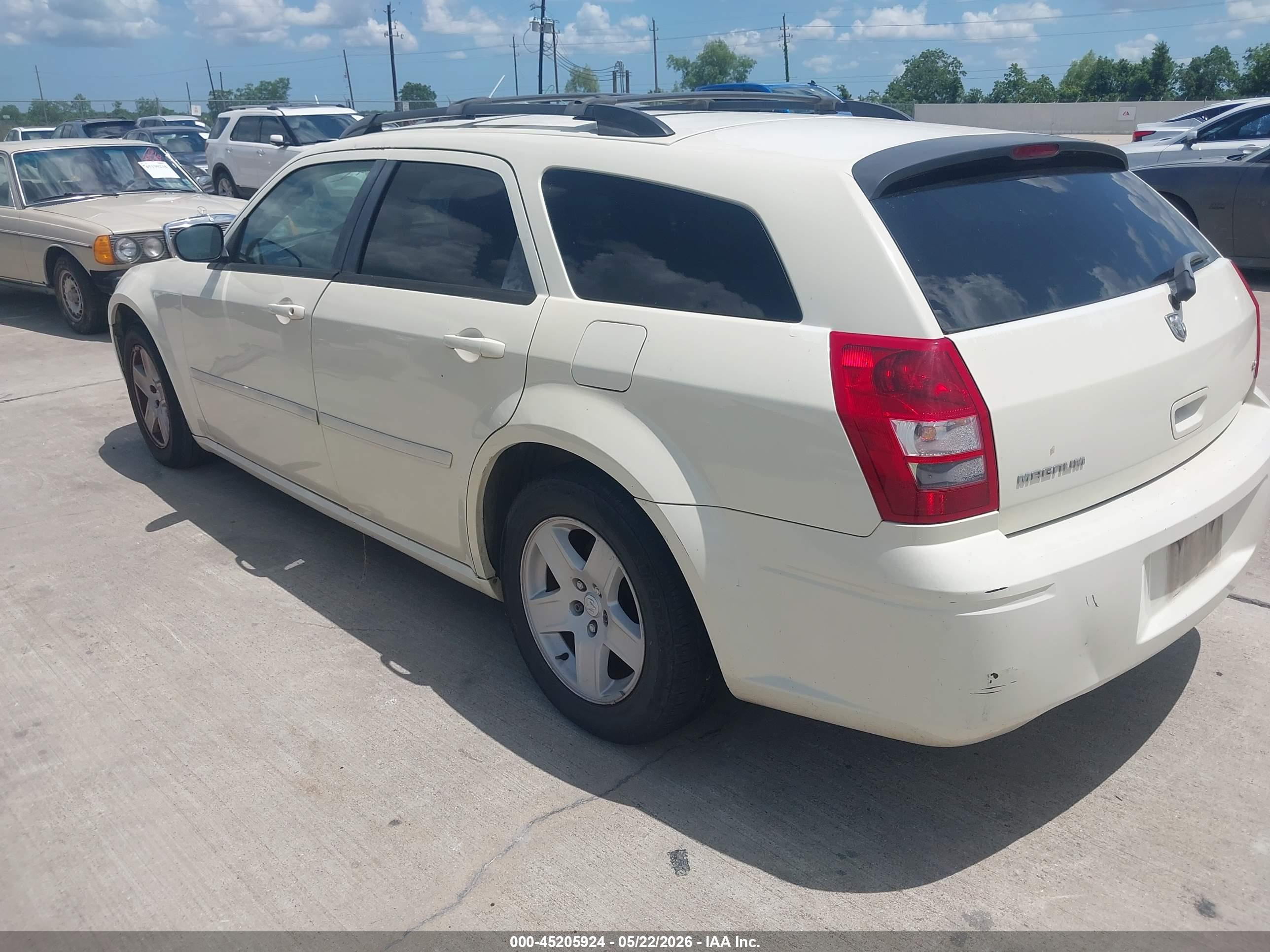 DODGE MAGNUM image 3