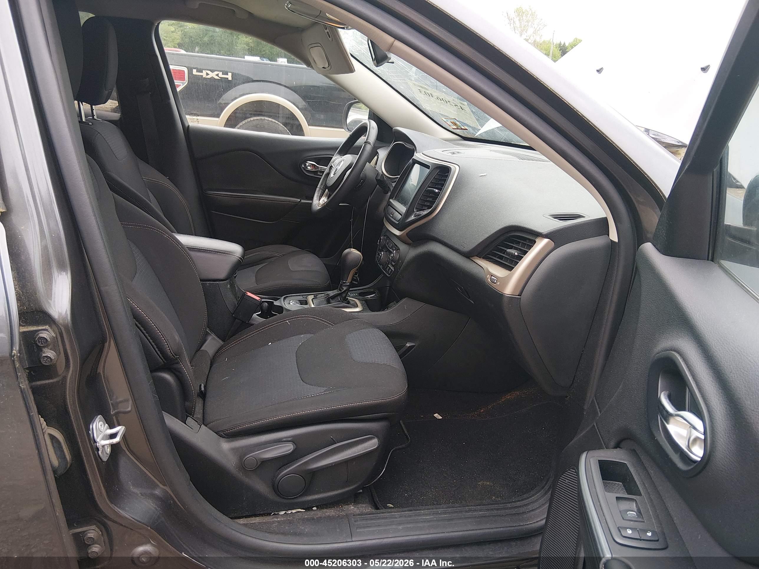 JEEP CHEROKEE image 5