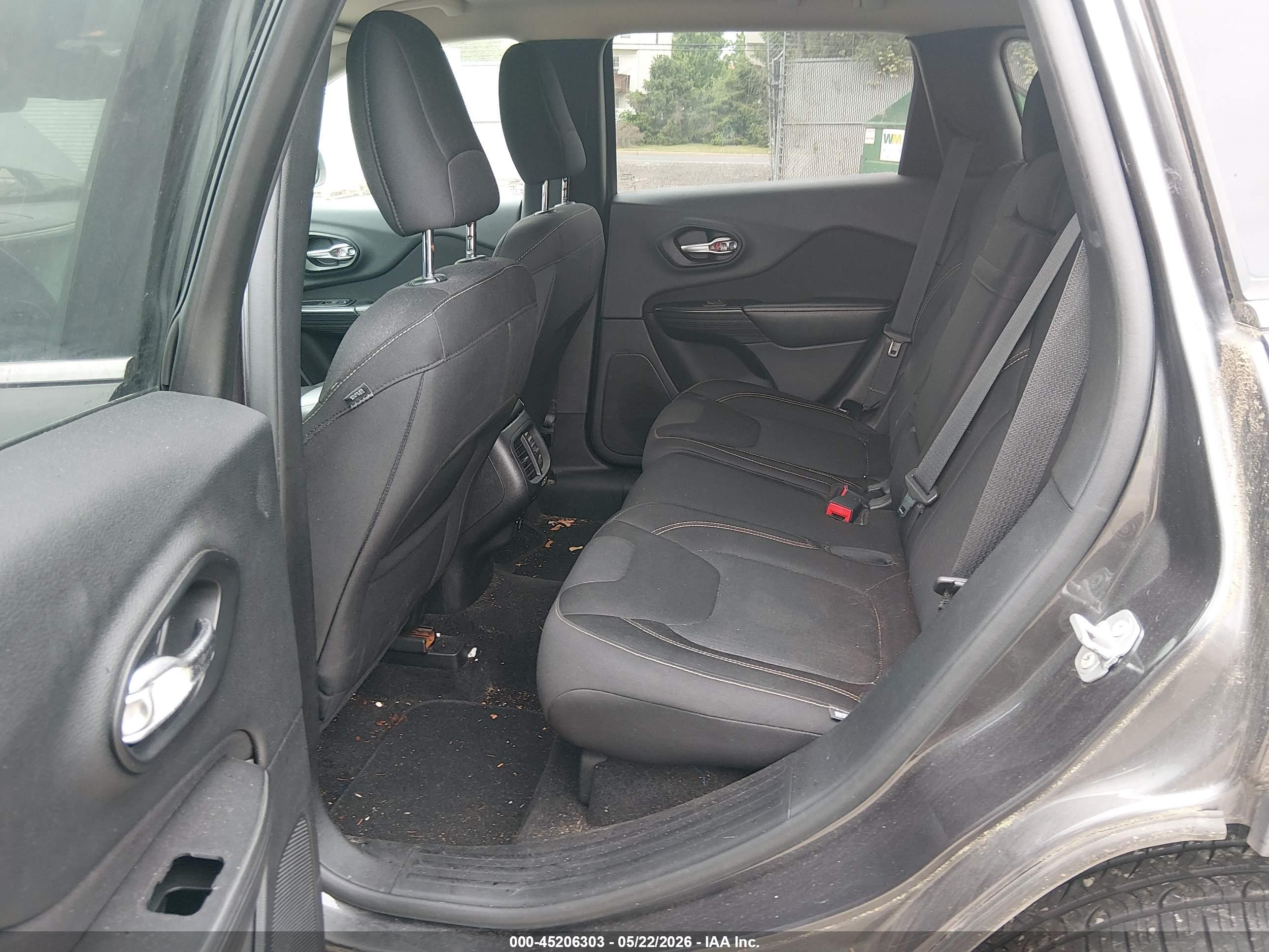 JEEP CHEROKEE image 8