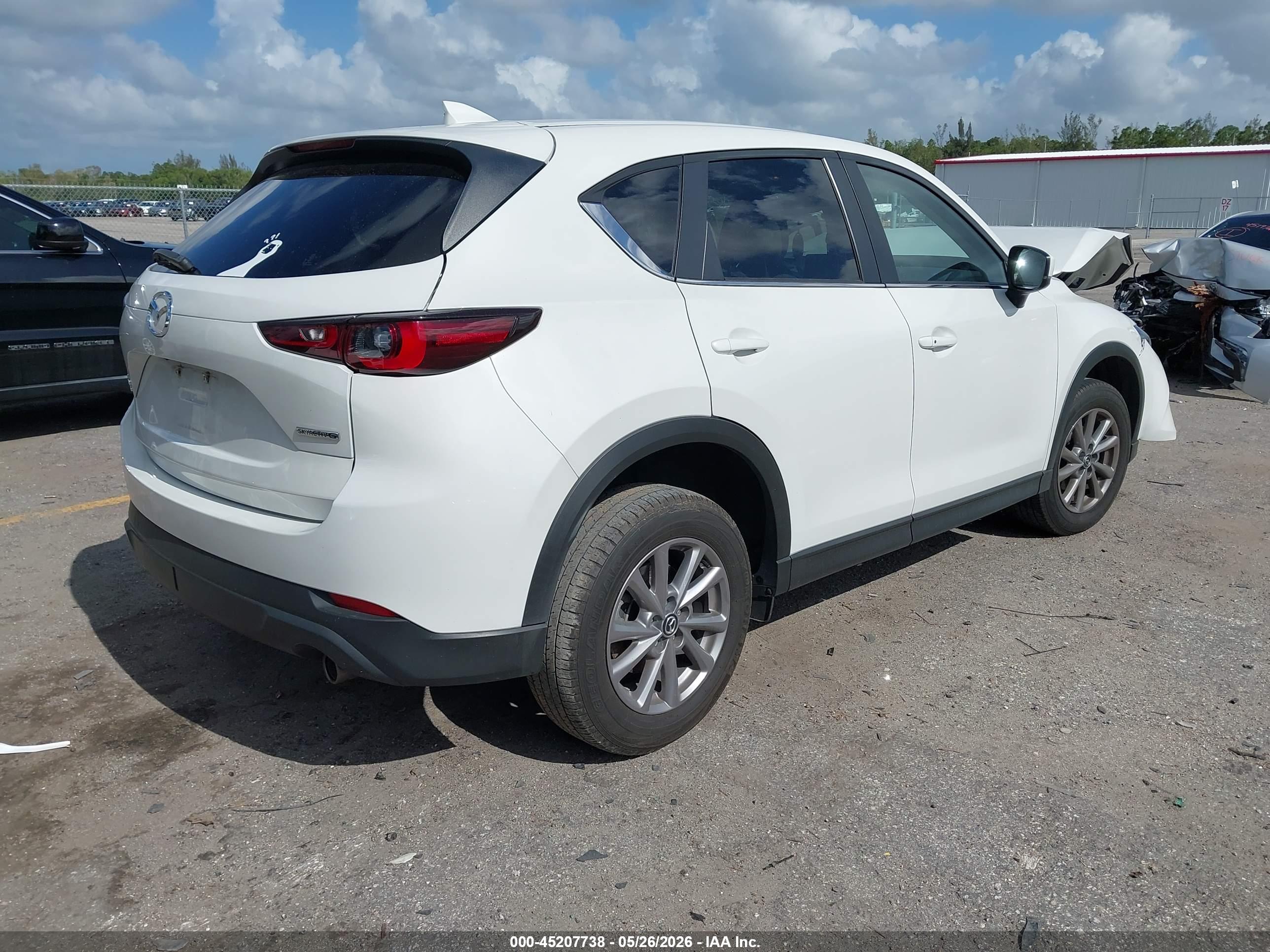 MAZDA CX-5 image 4