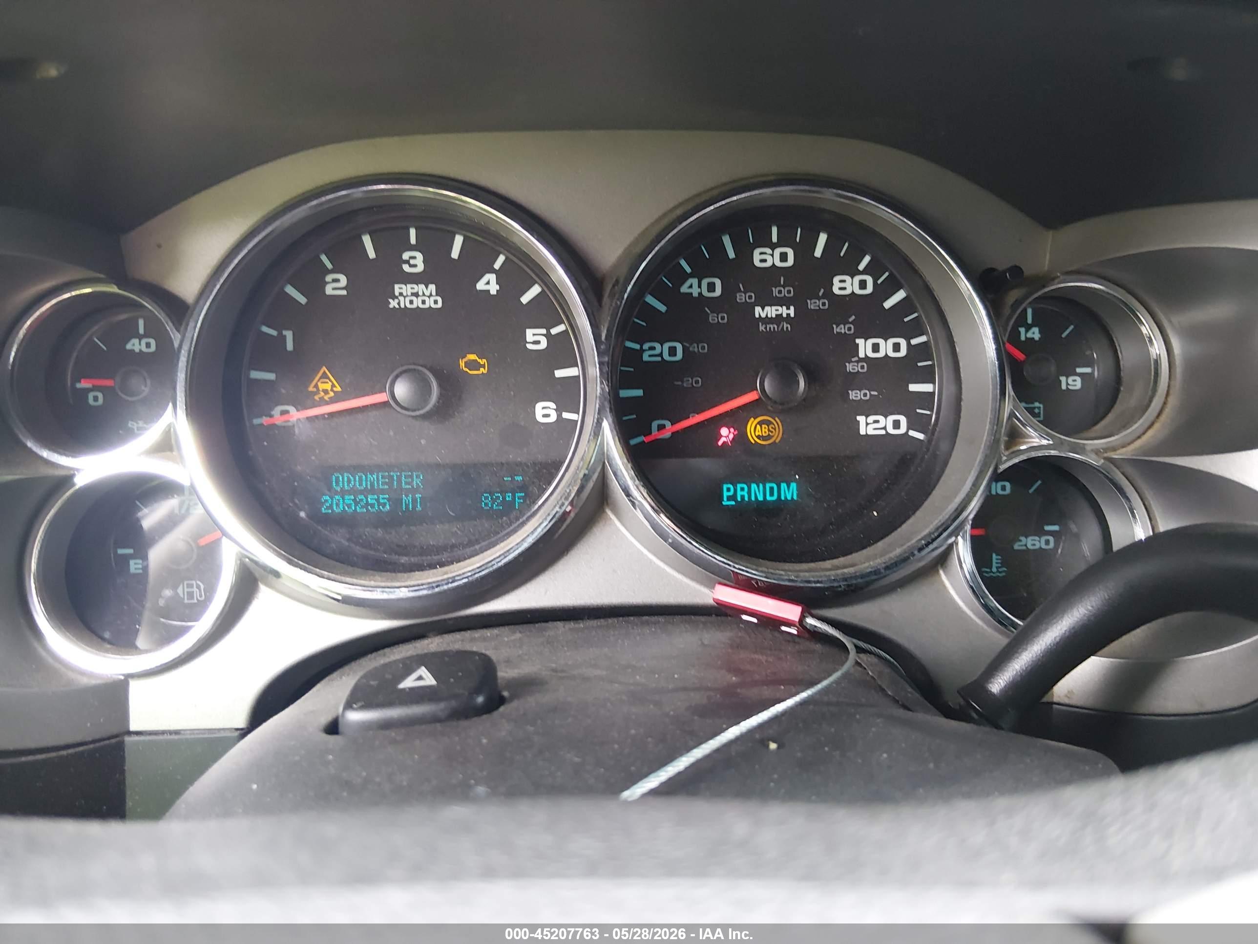 CHEVROLET SILVERADO image 7