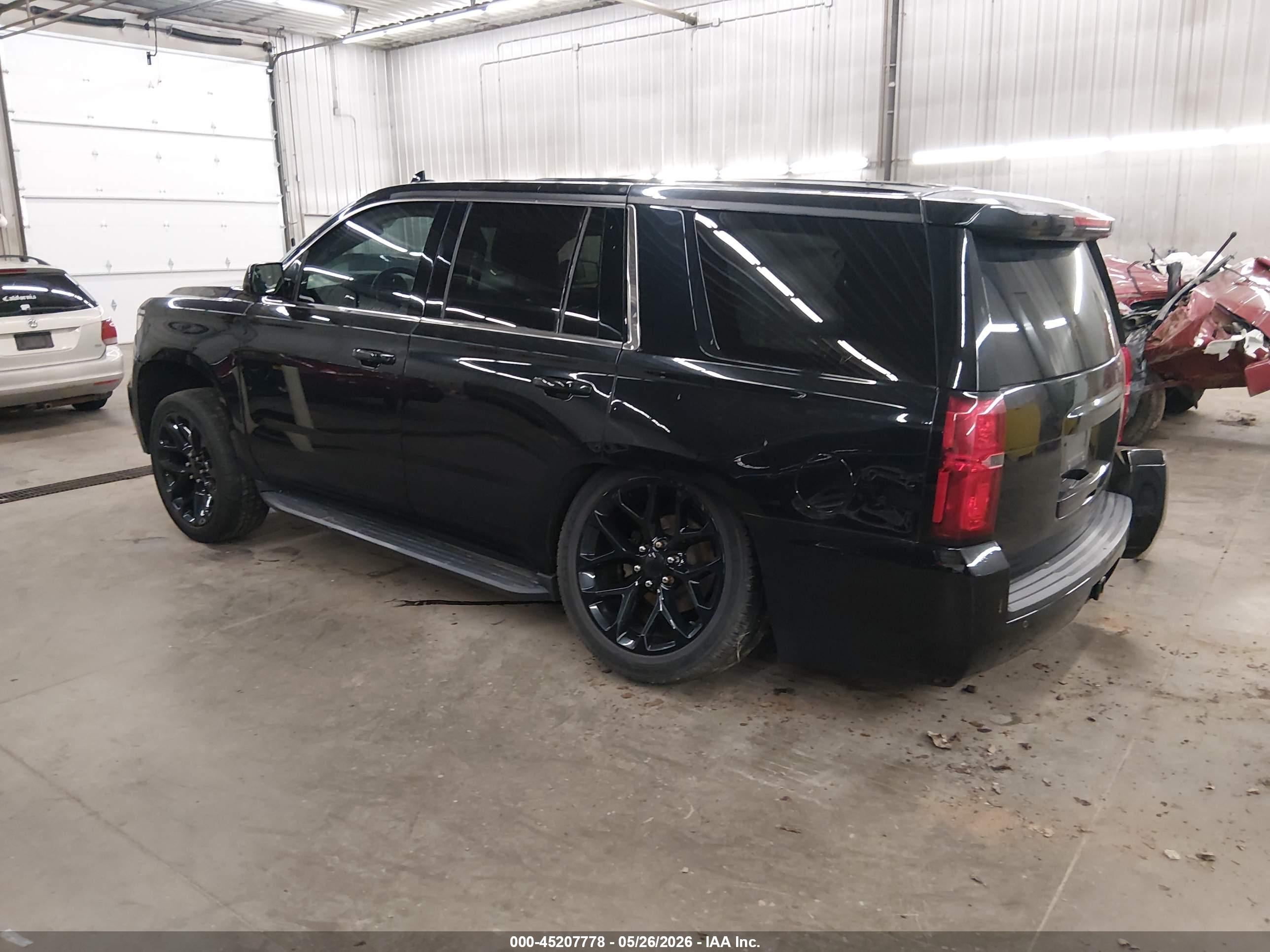 CHEVROLET TAHOE image 3