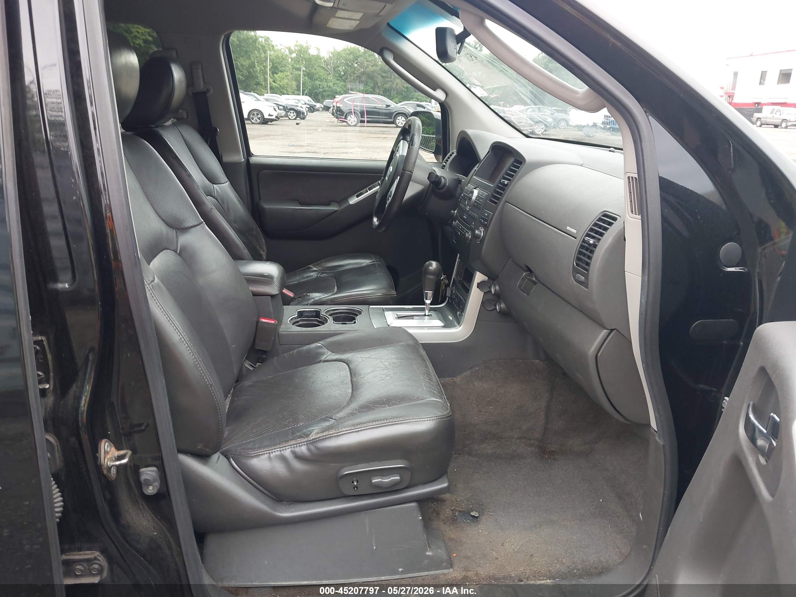 NISSAN PATHFINDER image 5