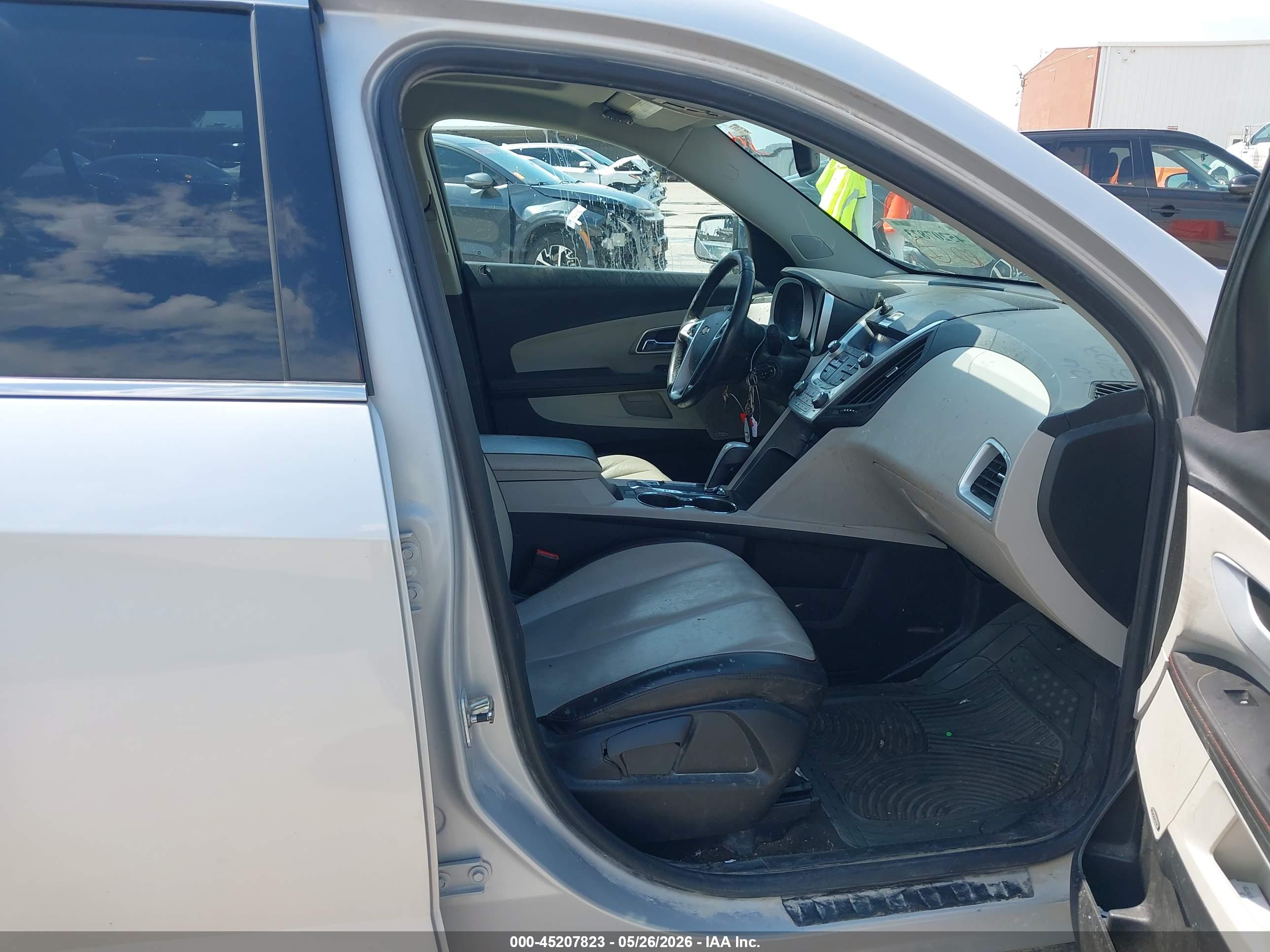 CHEVROLET EQUINOX image 5