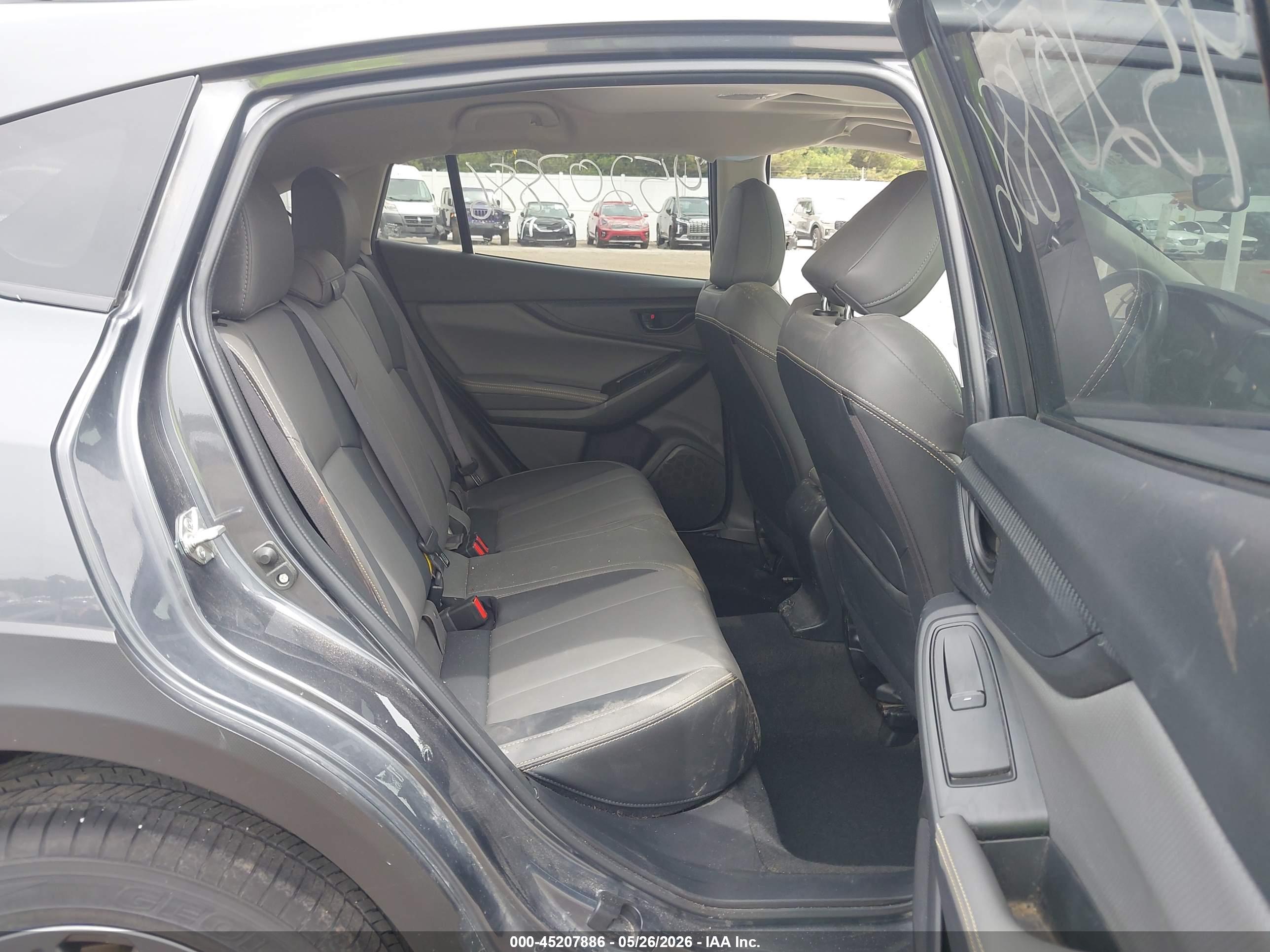 SUBARU CROSSTREK image 8