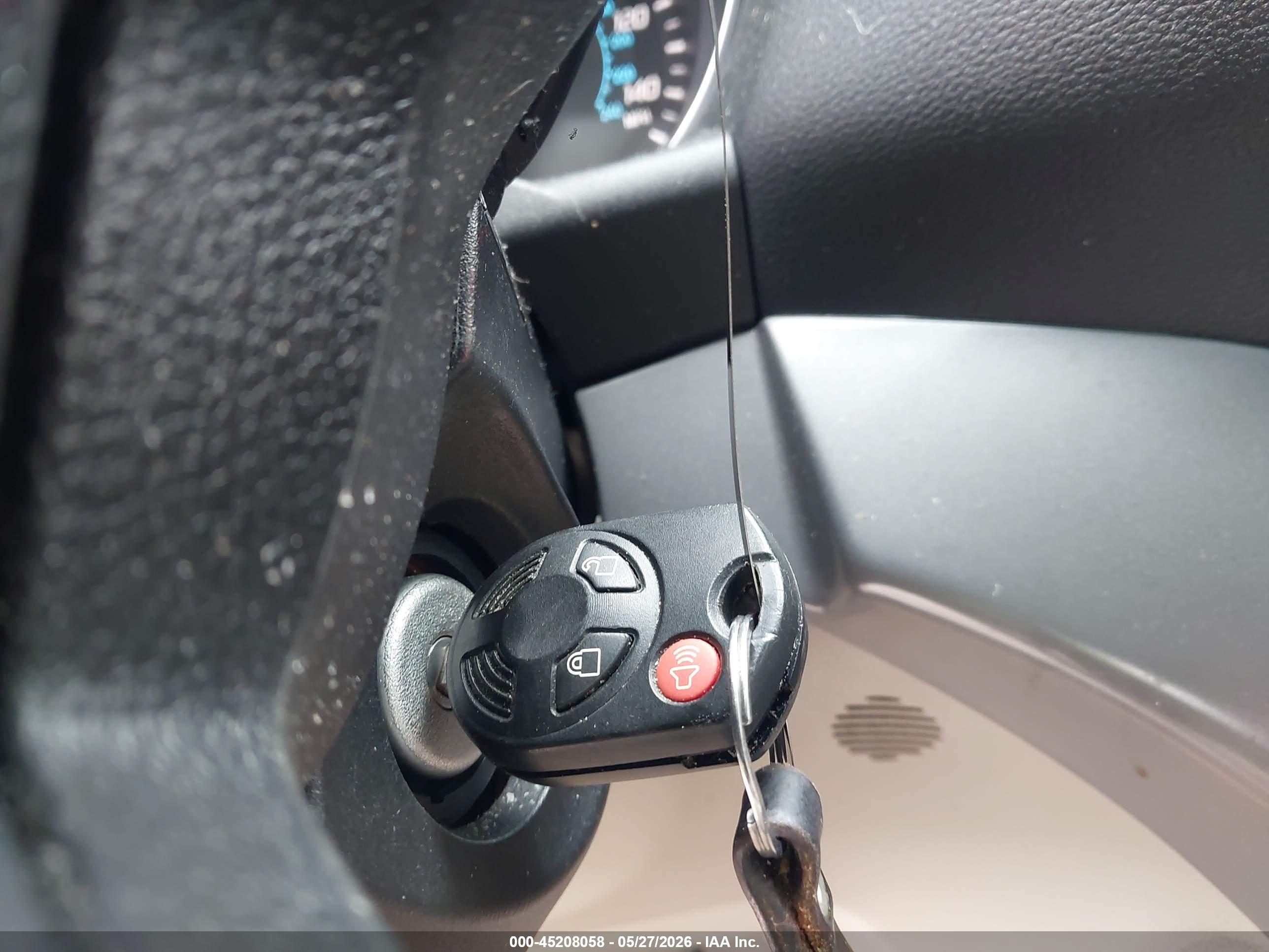 FORD ESCAPE image 11