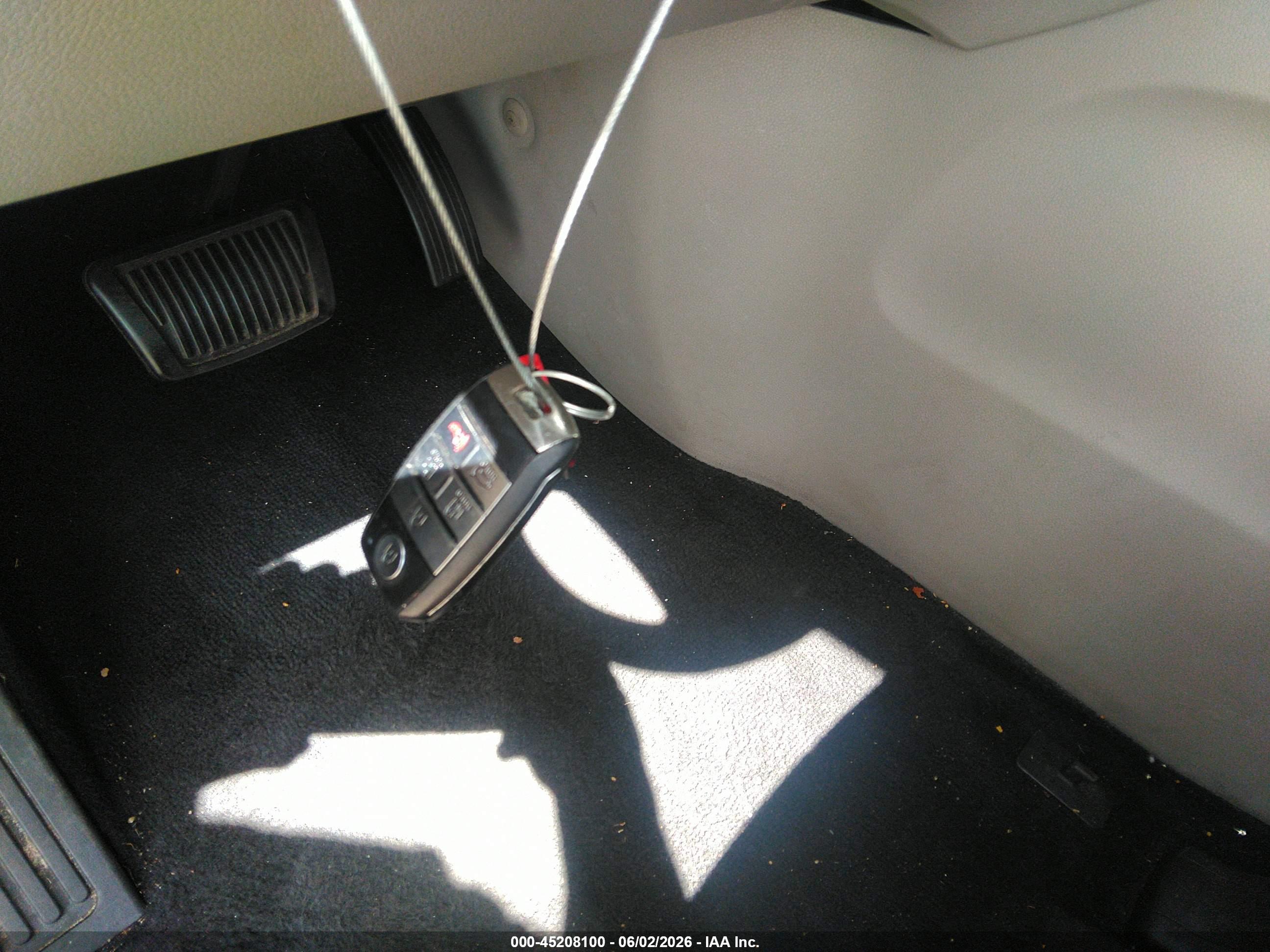 KIA SEDONA image 11