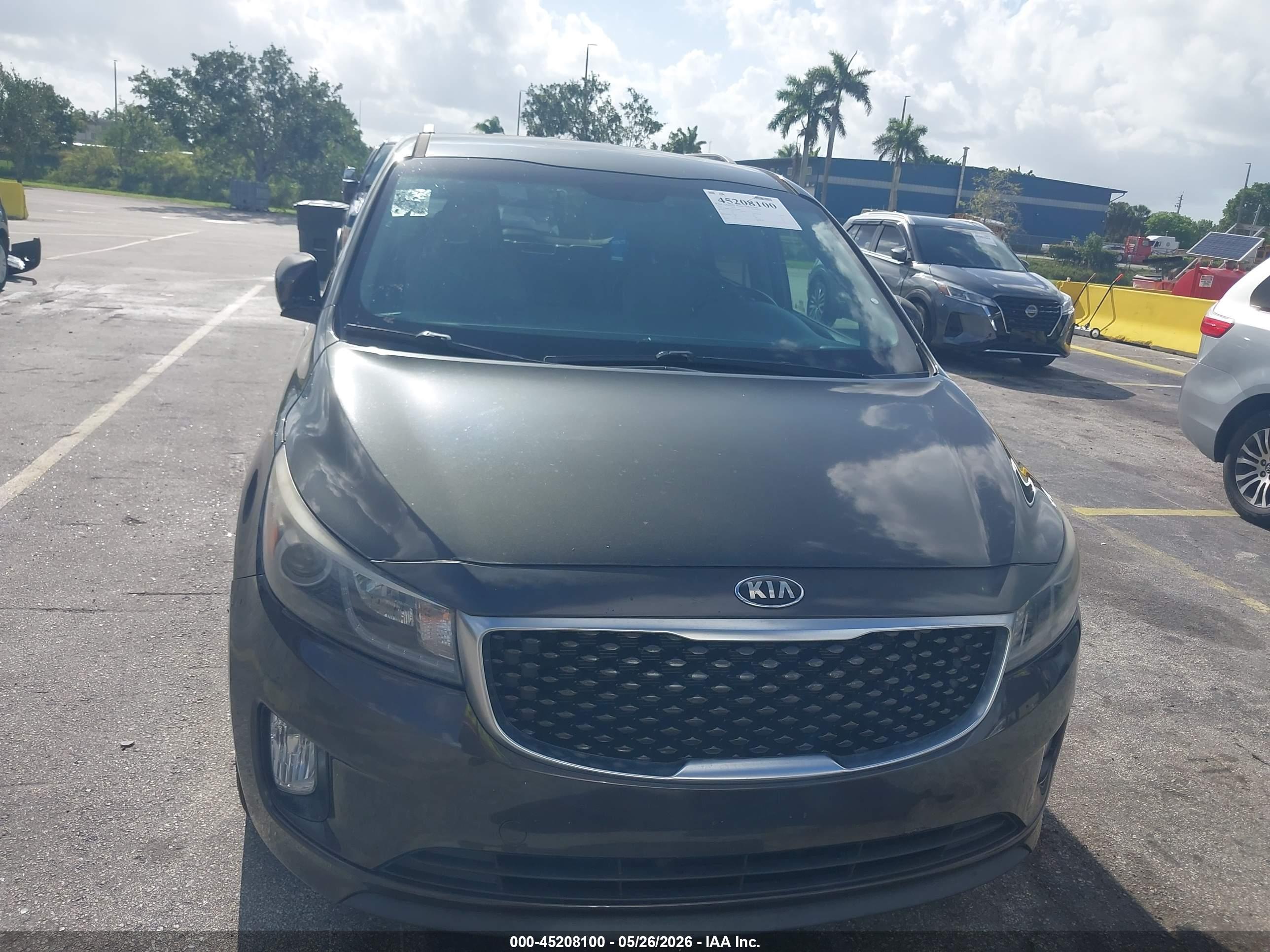 KIA SEDONA image 6