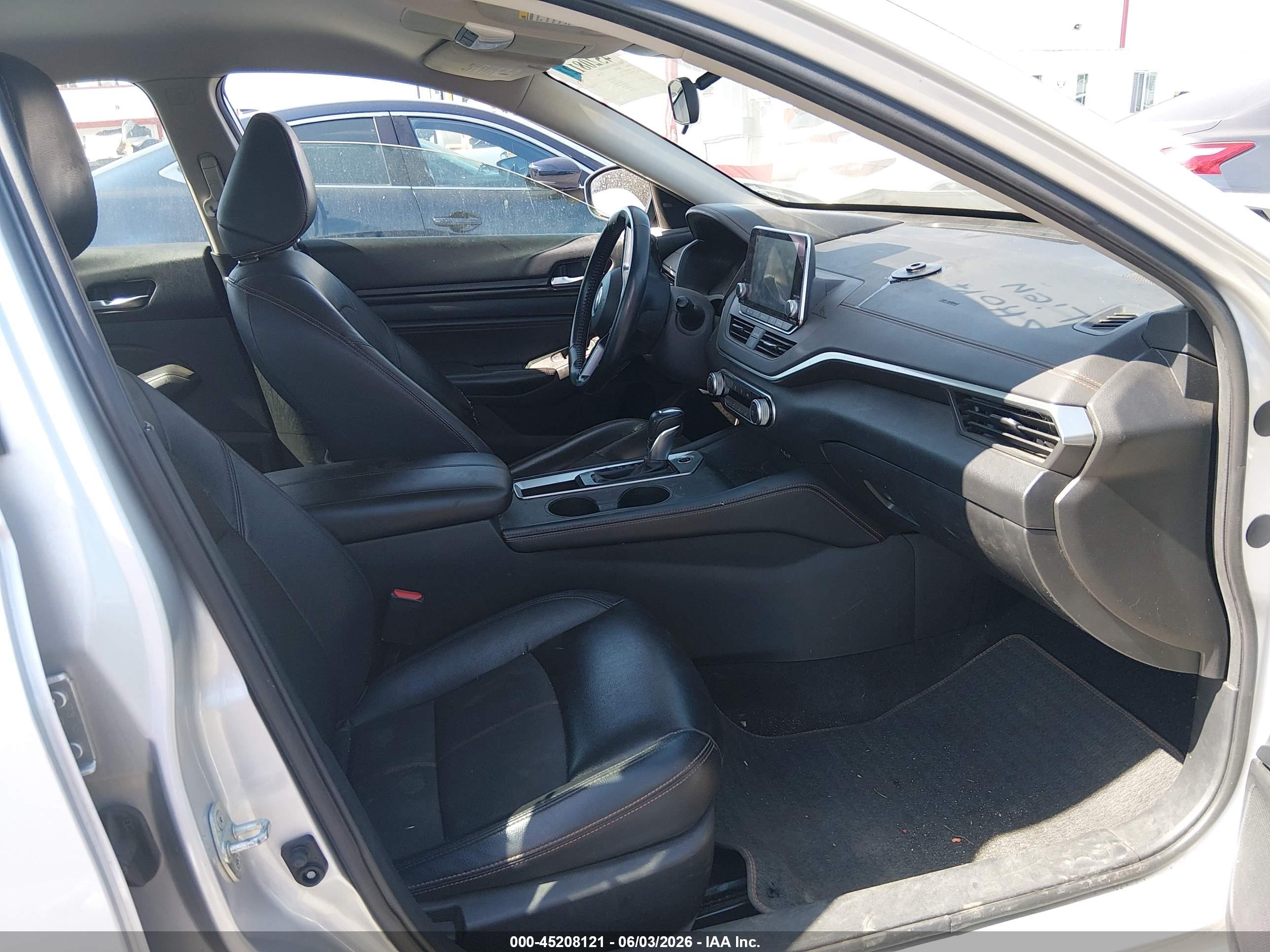 NISSAN ALTIMA image 5