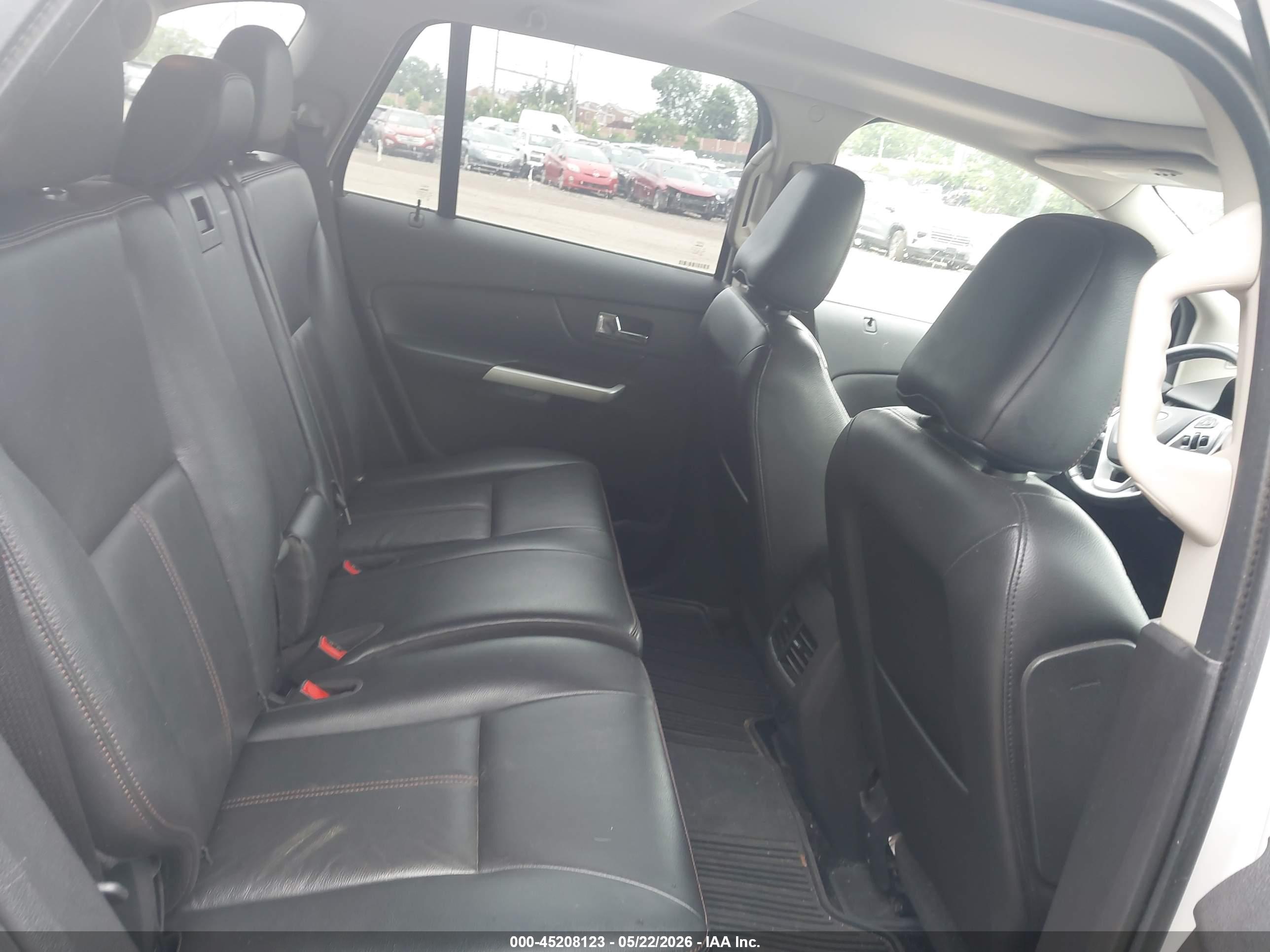 FORD EDGE image 8