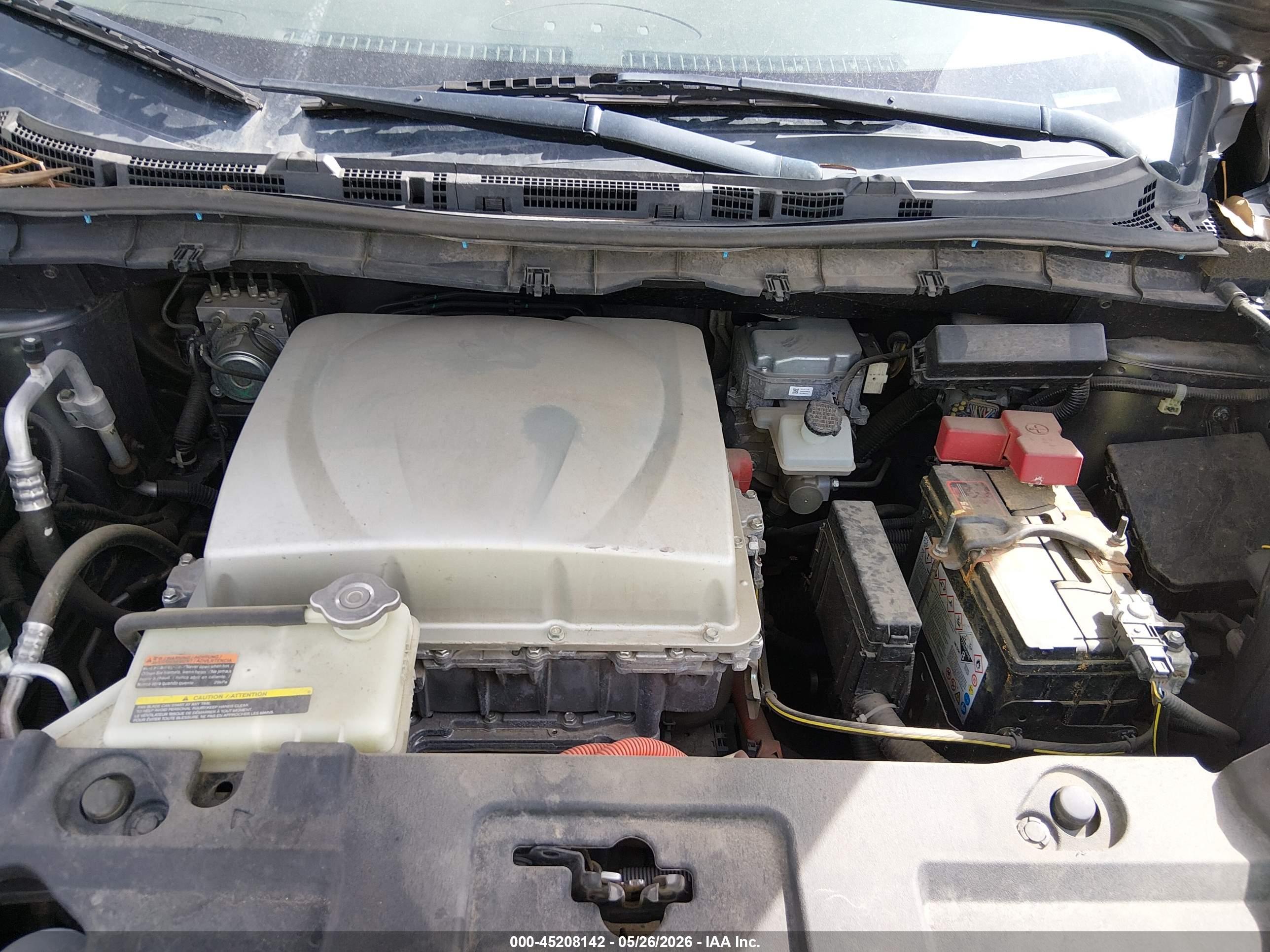 NISSAN LEAF image 10