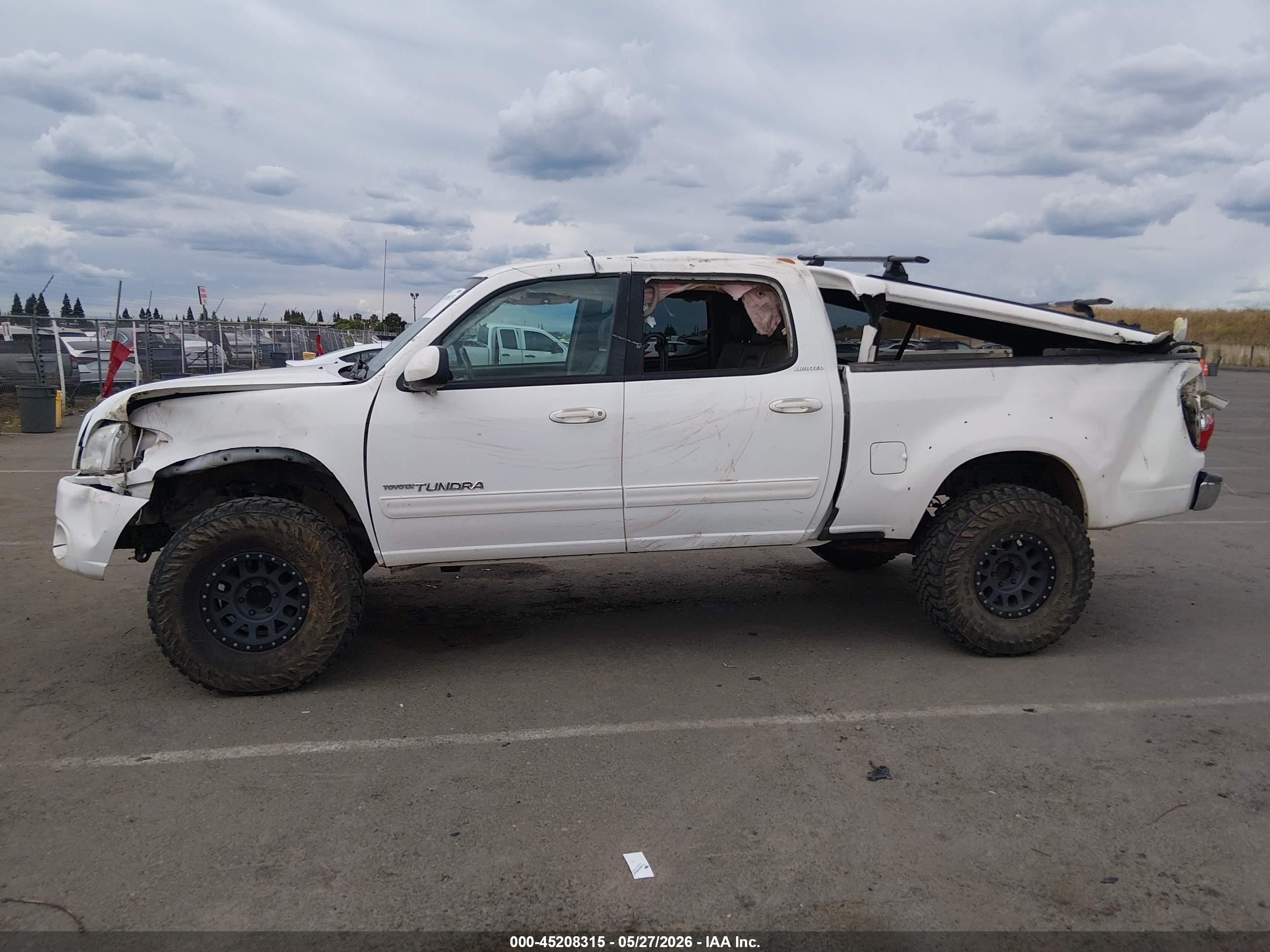 TOYOTA TUNDRA image 6