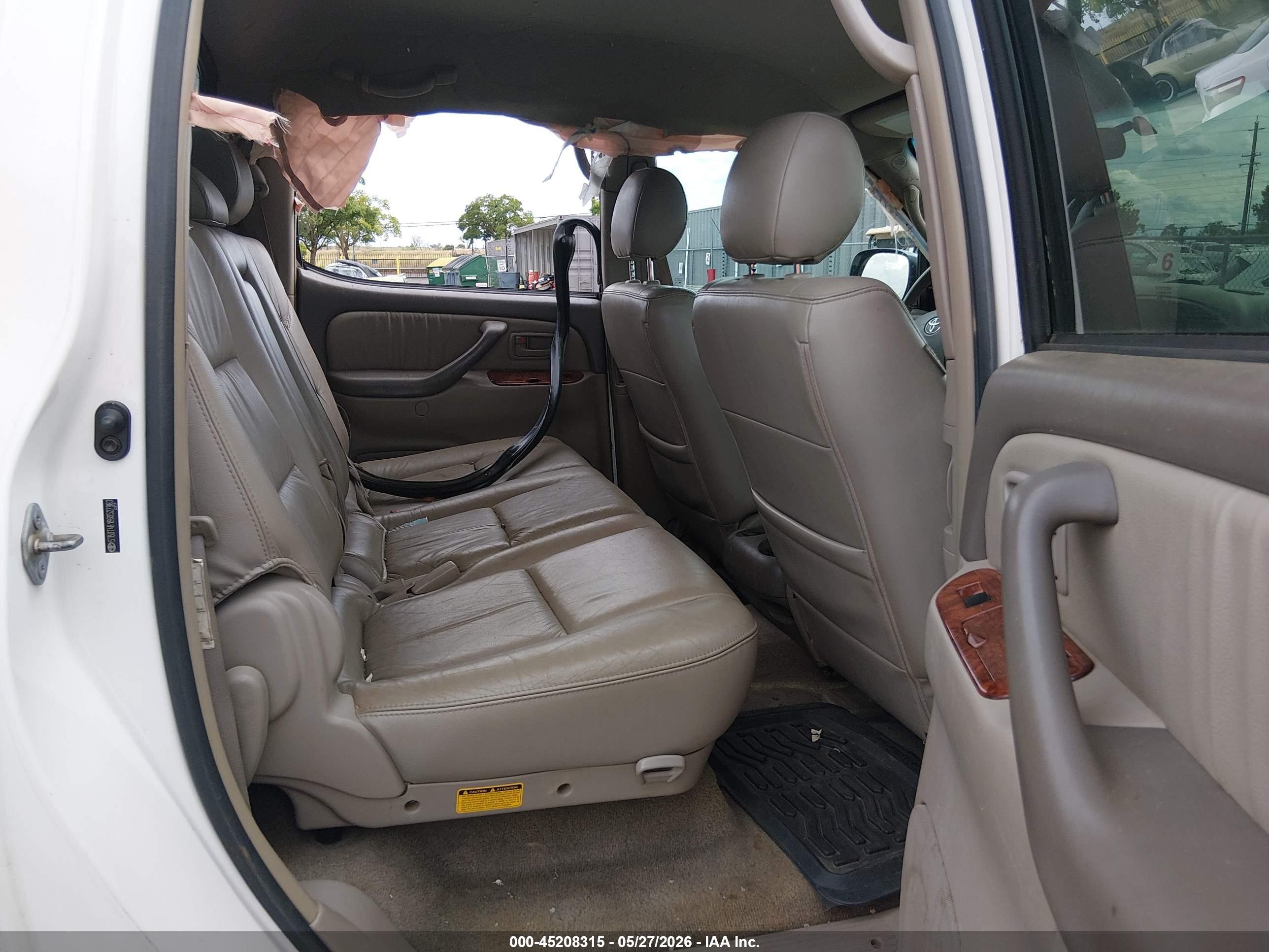 TOYOTA TUNDRA image 8
