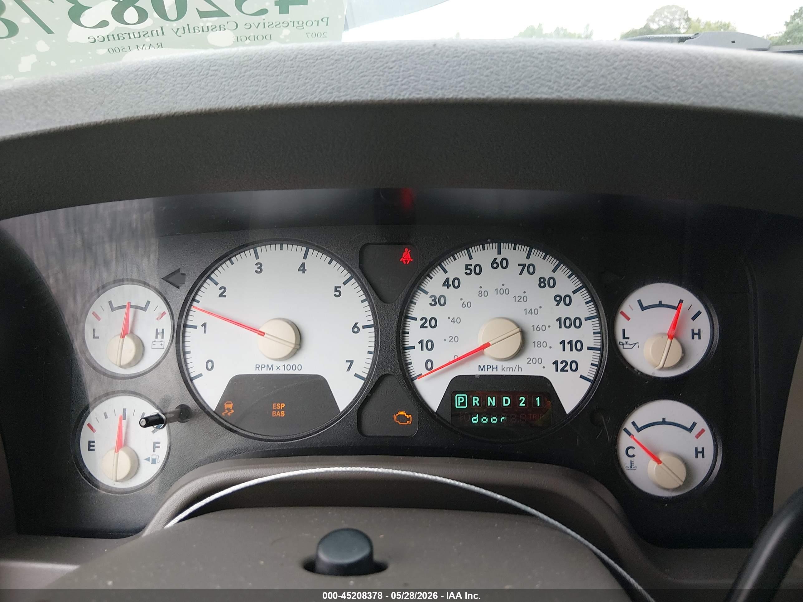 DODGE RAM image 7