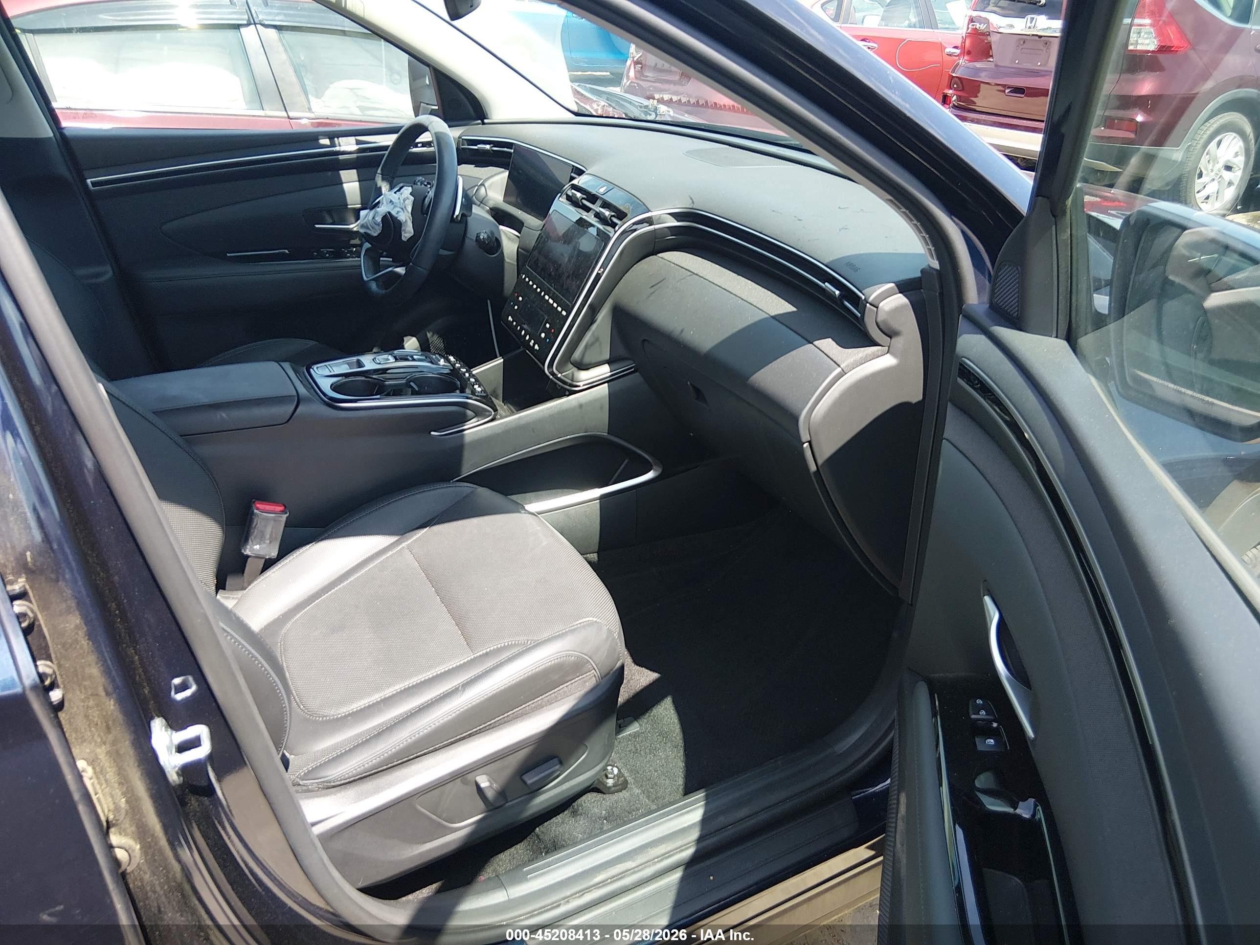 HYUNDAI TUCSON image 5