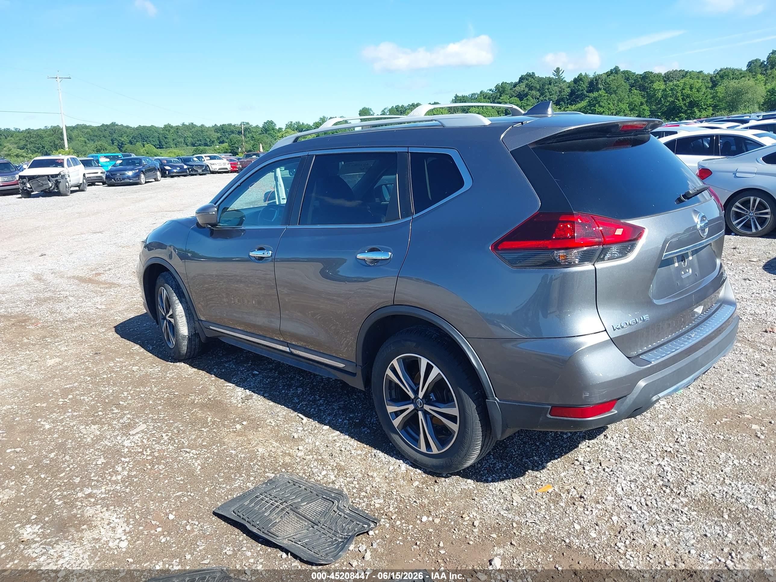 NISSAN ROGUE image 3