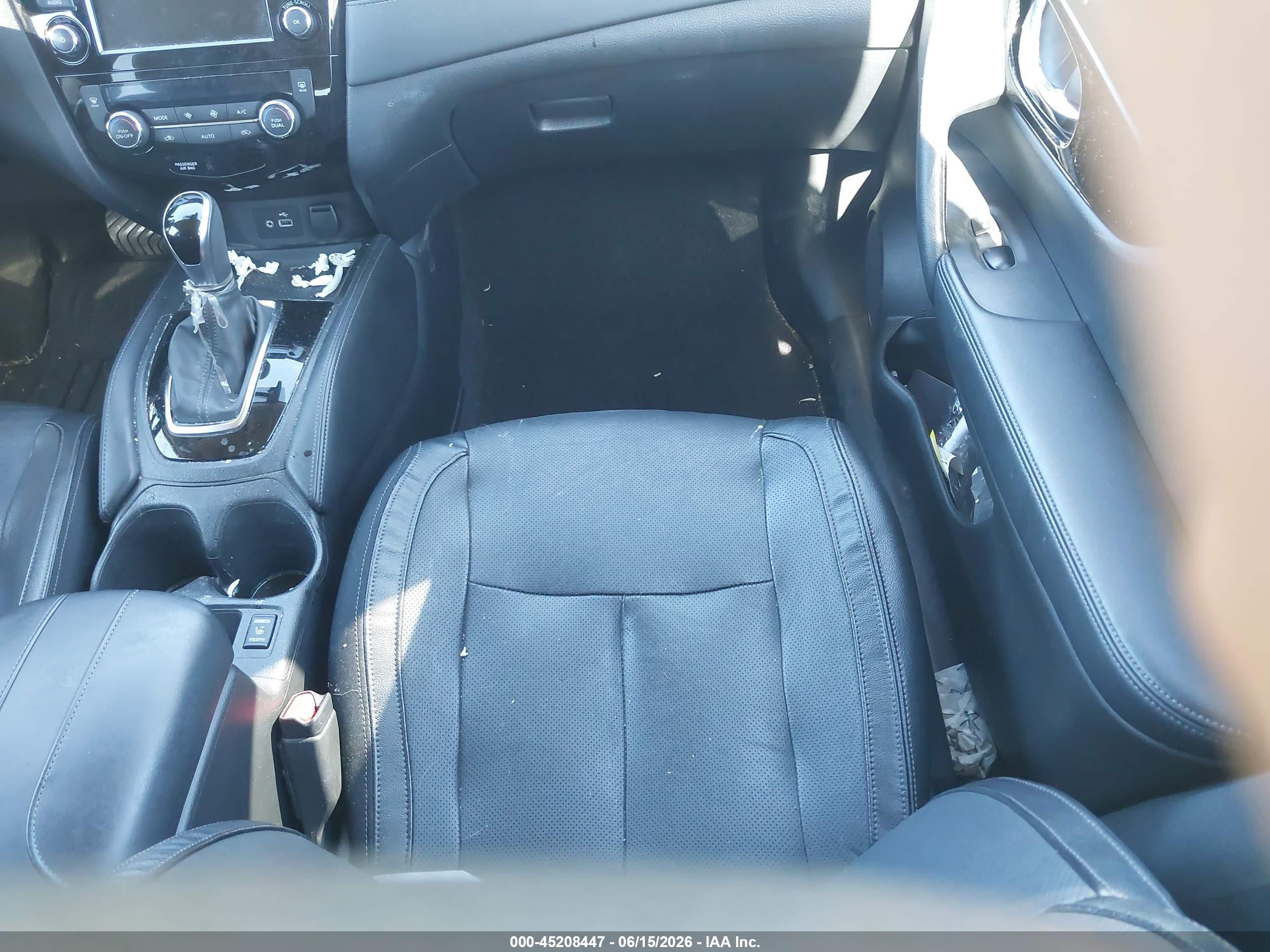 NISSAN ROGUE image 5
