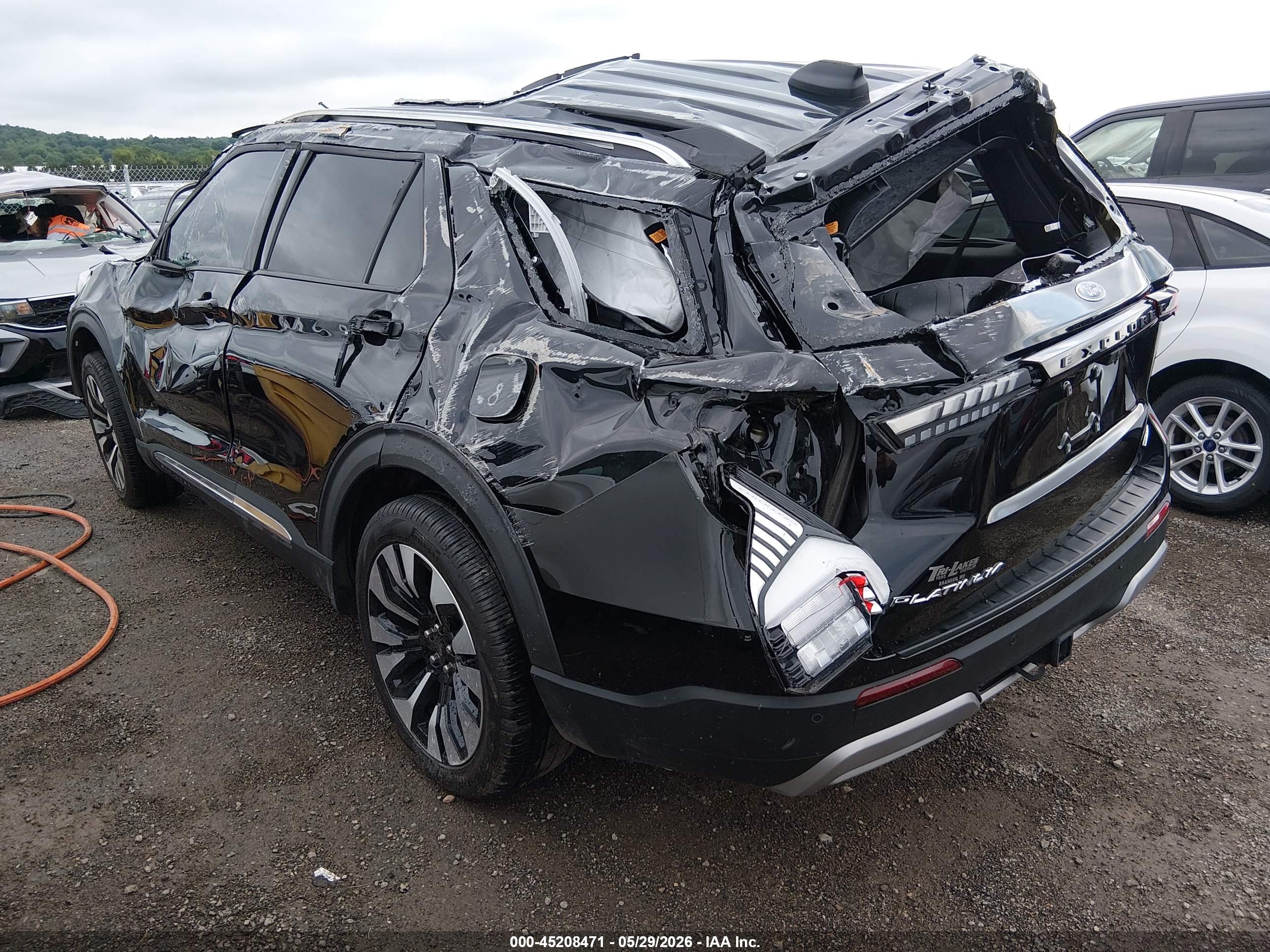 FORD EXPLORER image 3