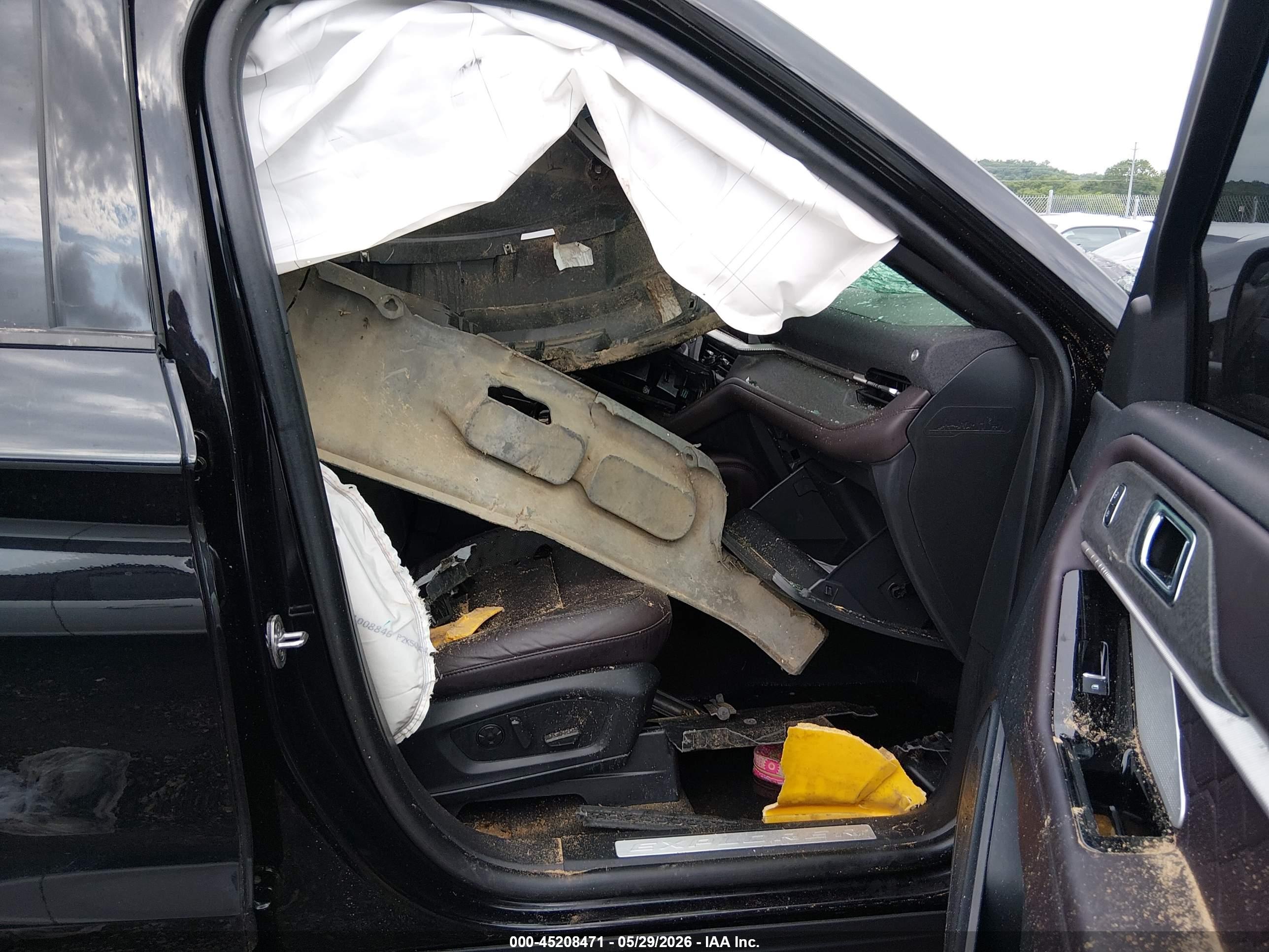 FORD EXPLORER image 5