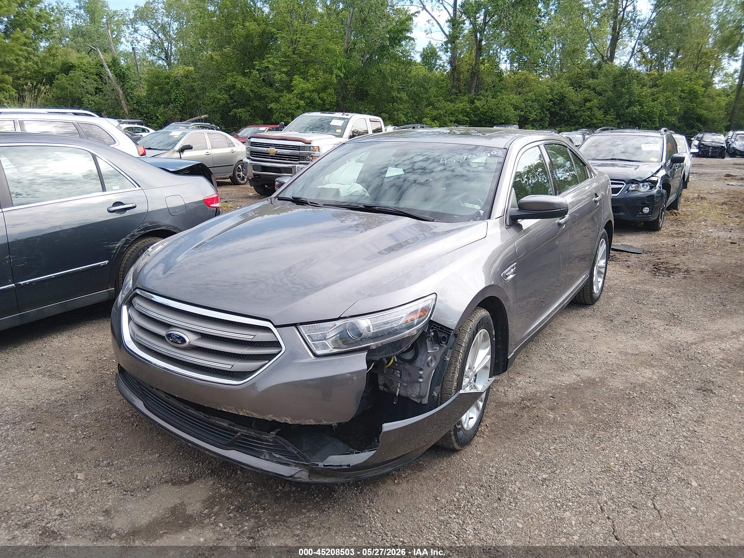 FORD TAURUS image 2