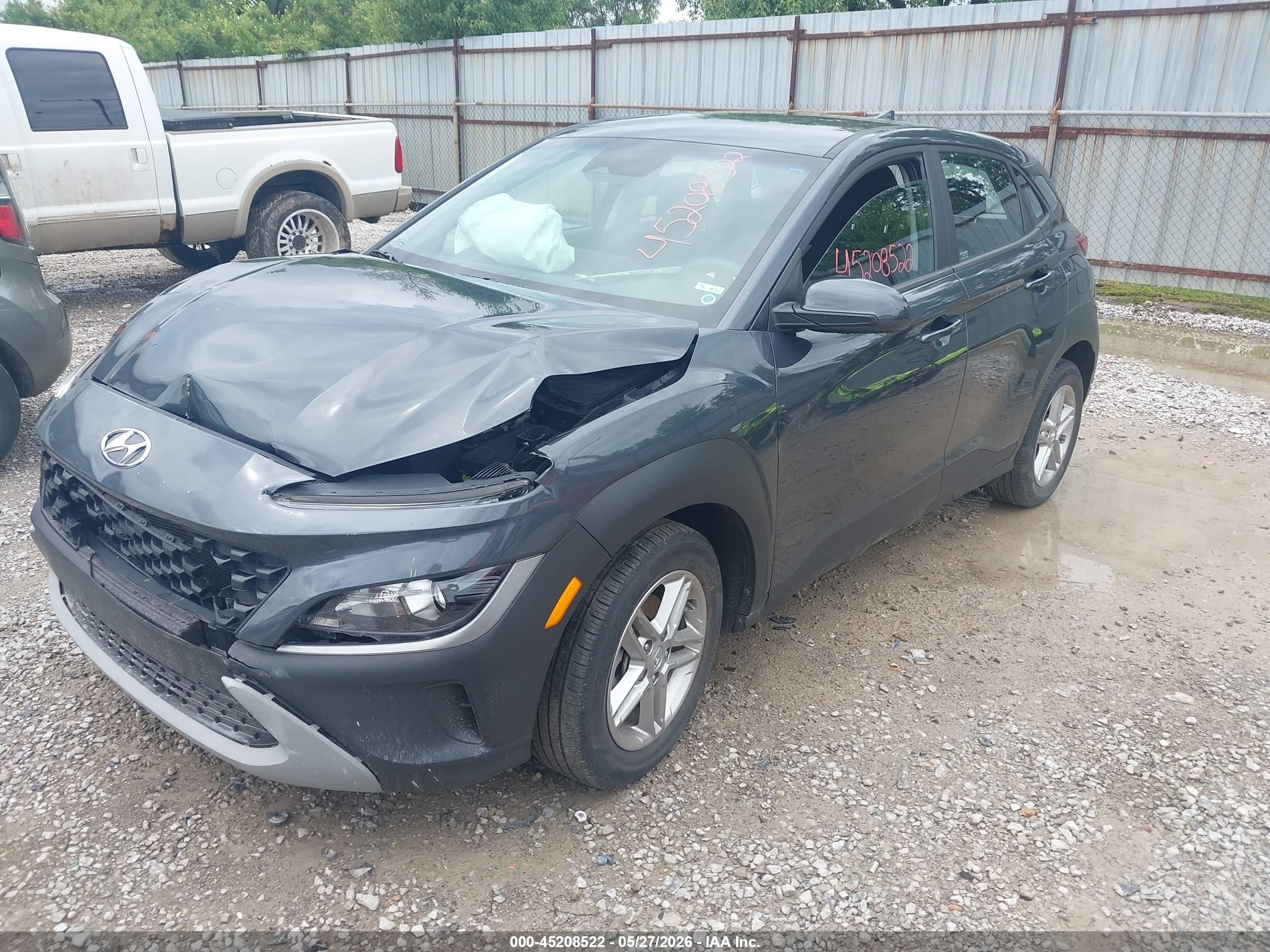 HYUNDAI KONA image 2