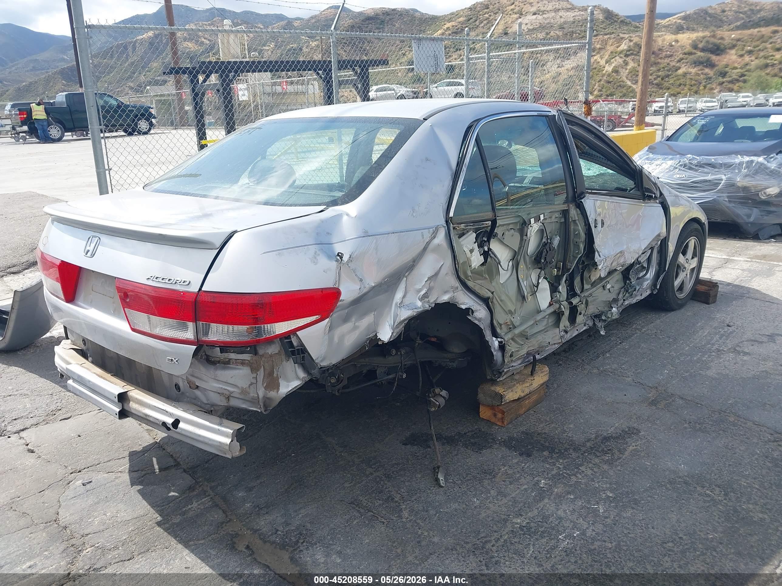 HONDA ACCORD image 4