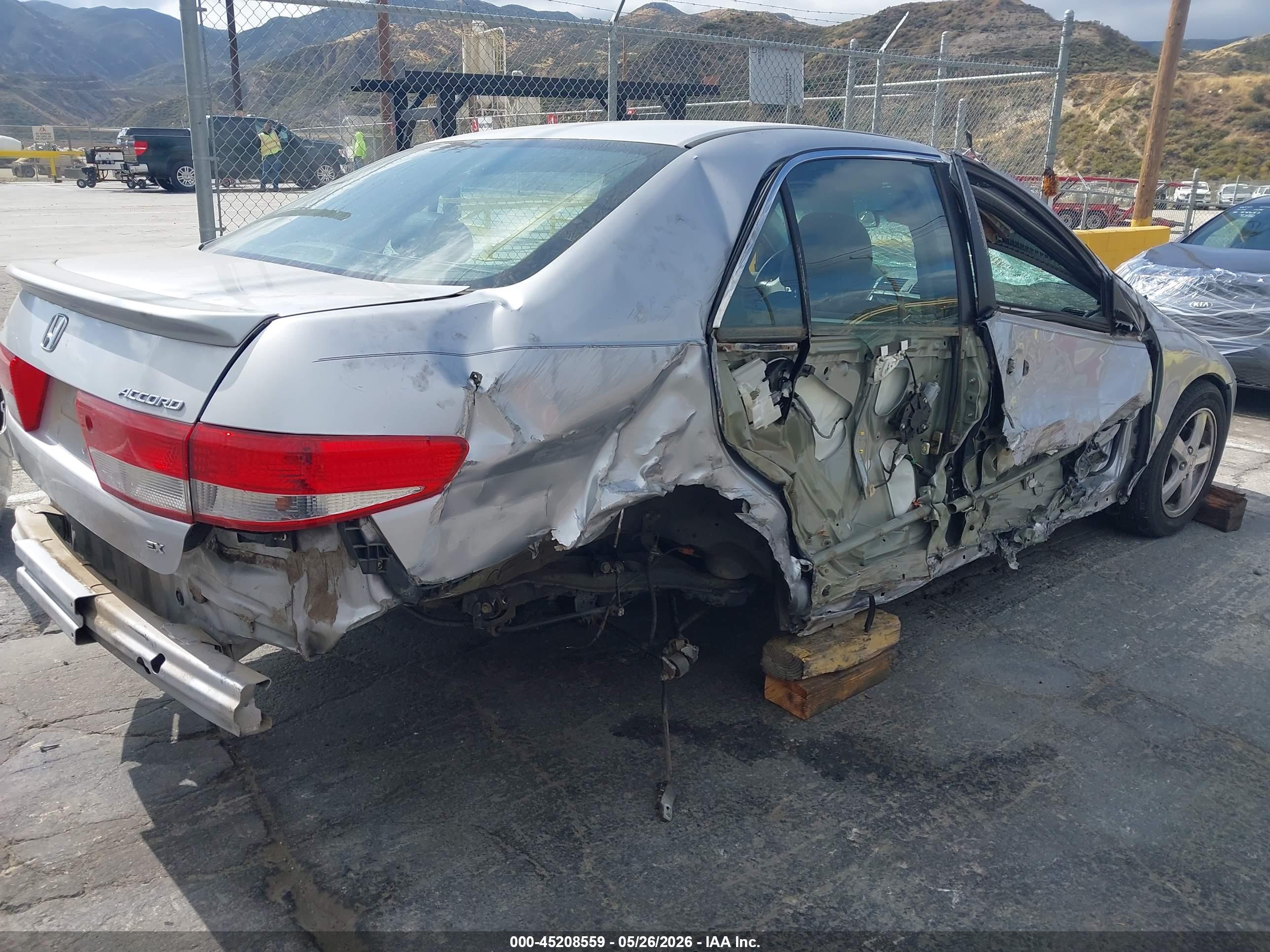 HONDA ACCORD image 6