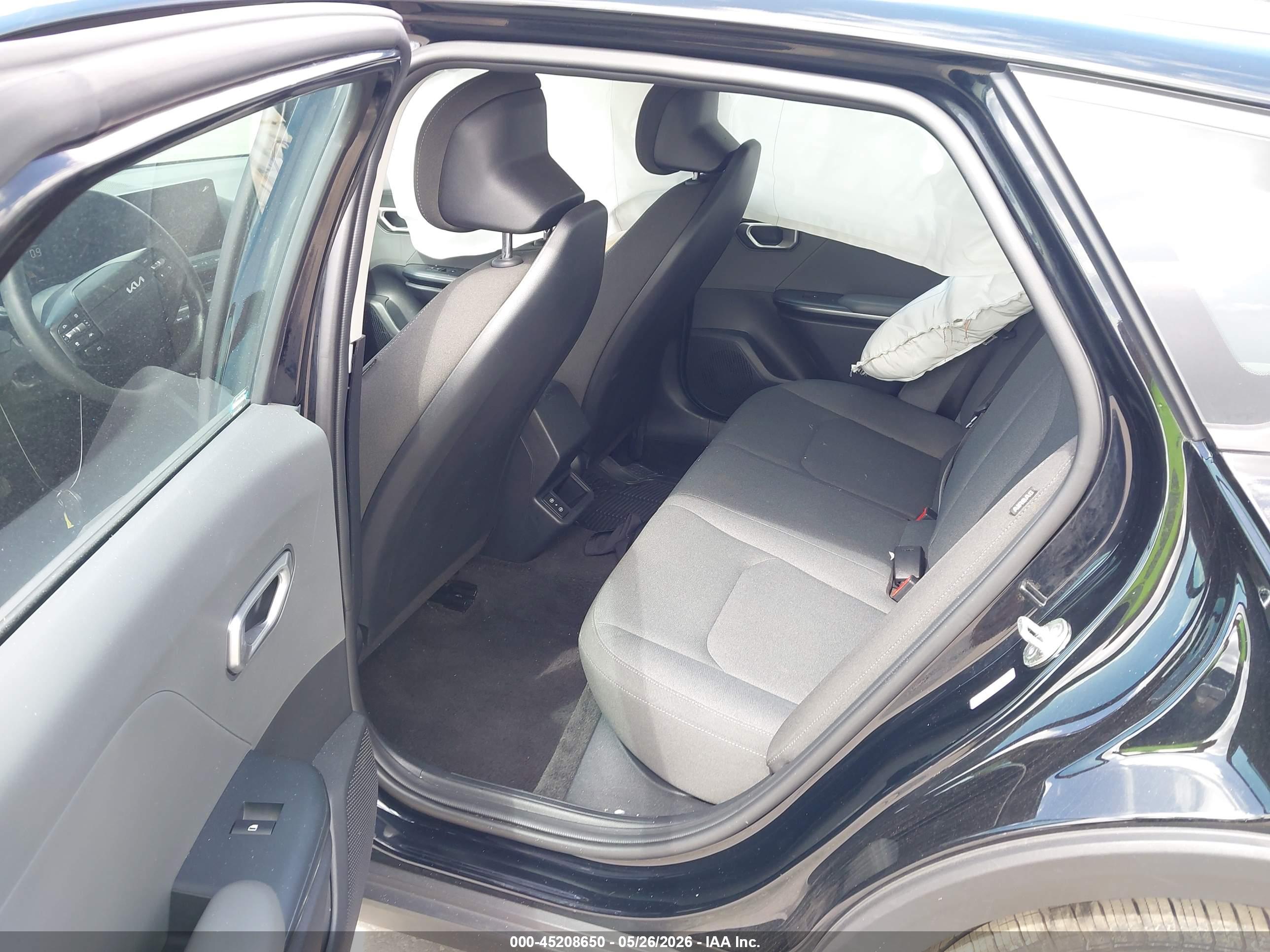 KIA K4 image 8