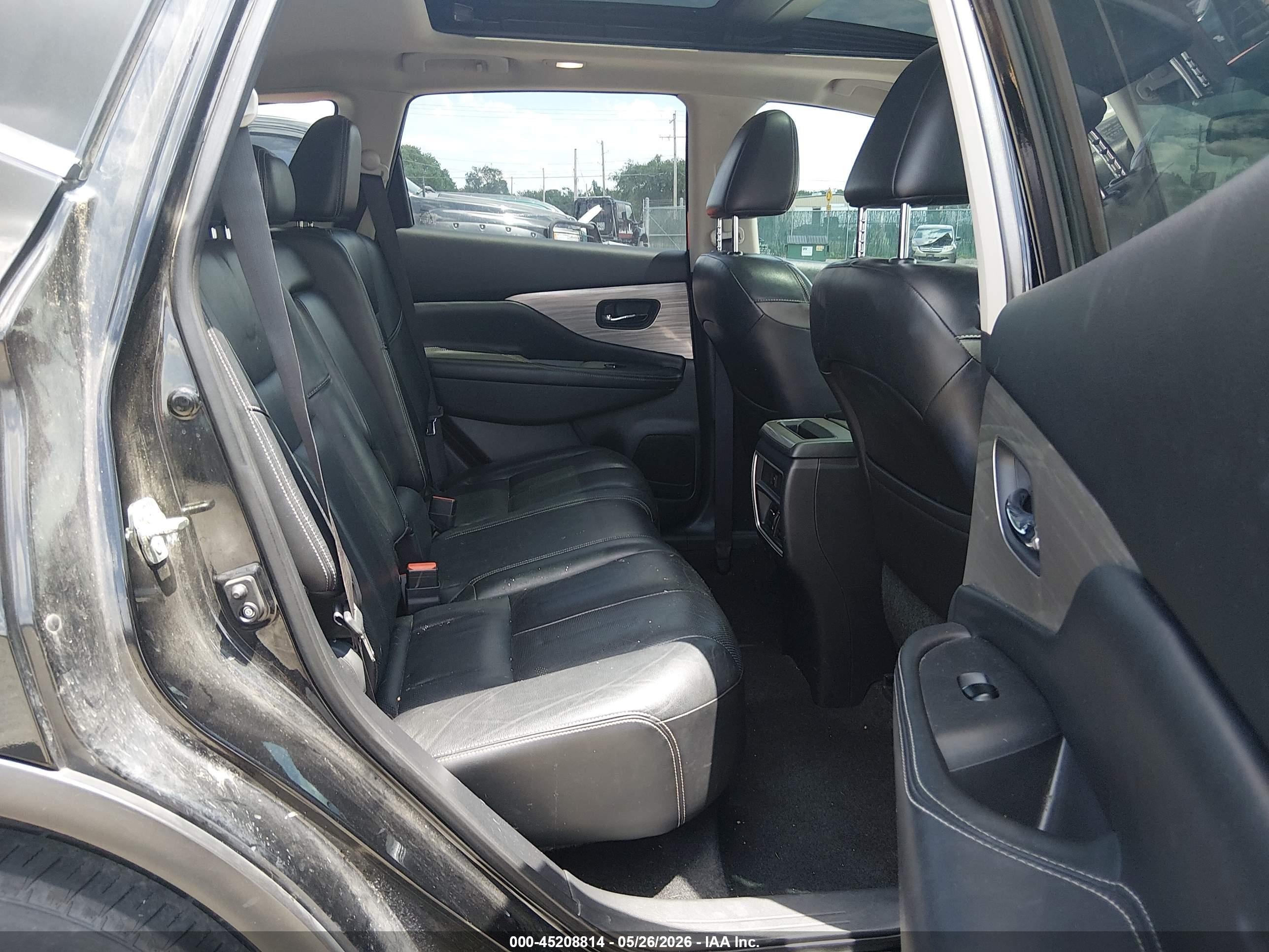 NISSAN MURANO image 8