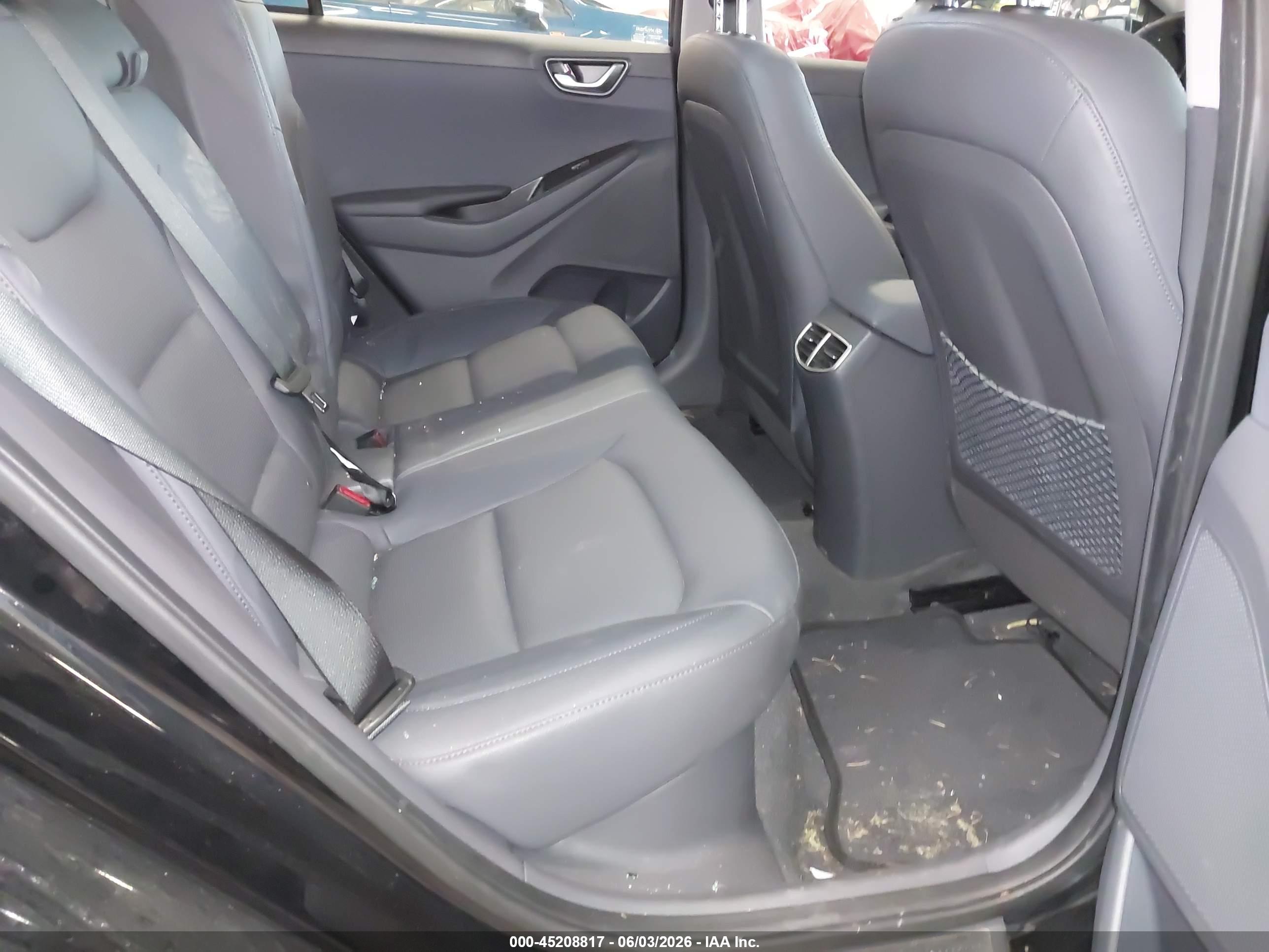 HYUNDAI IONIQ image 8