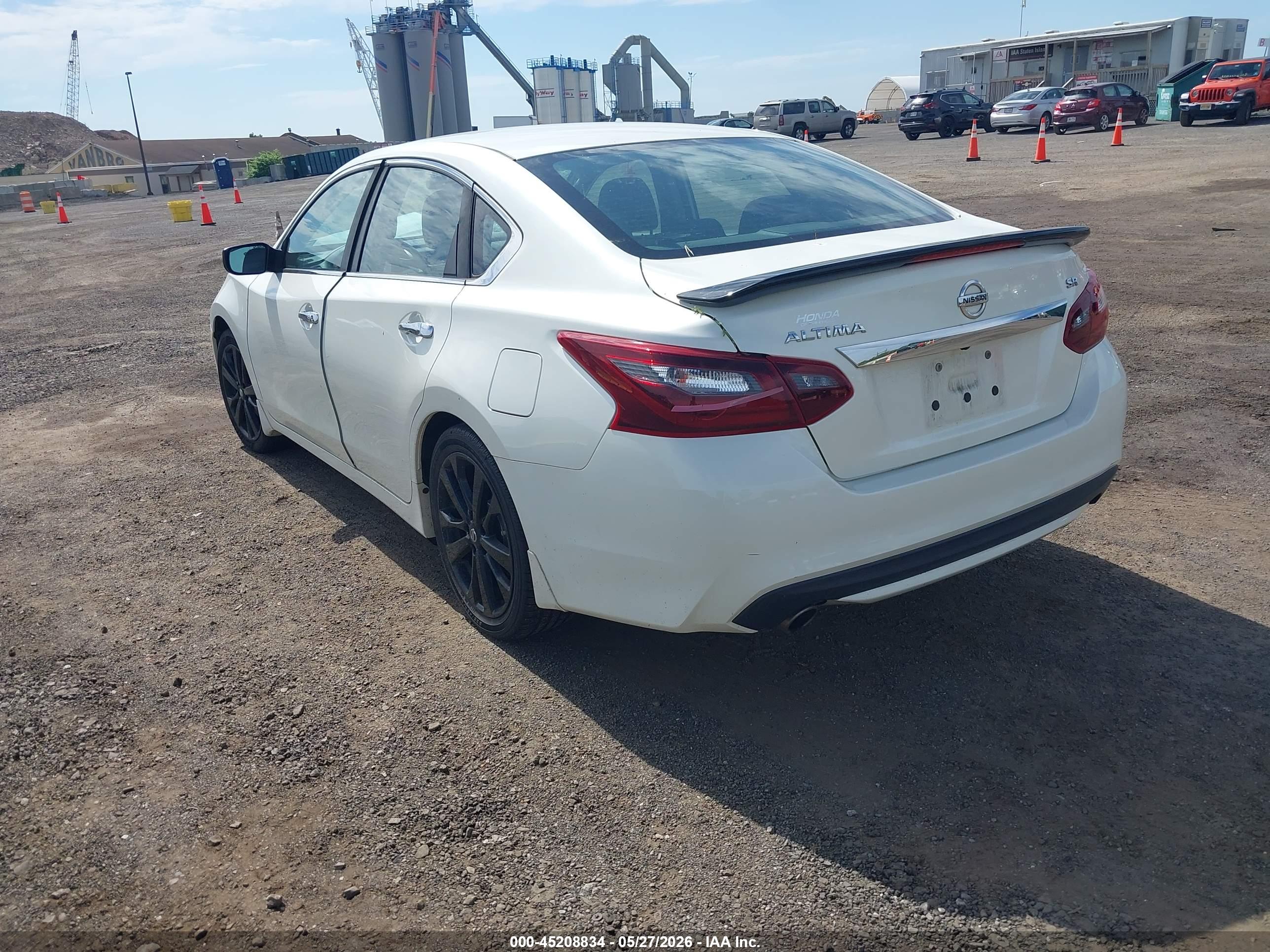 NISSAN ALTIMA image 3