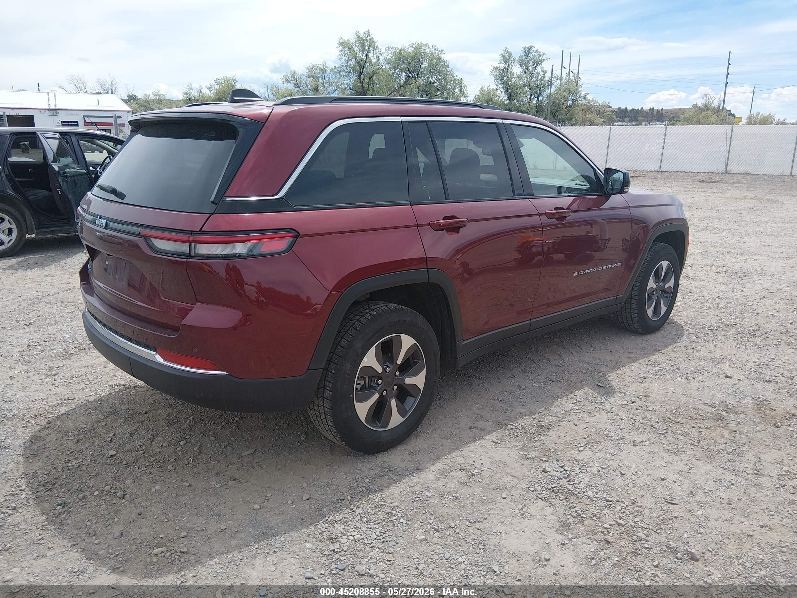 JEEP GRAND image 4