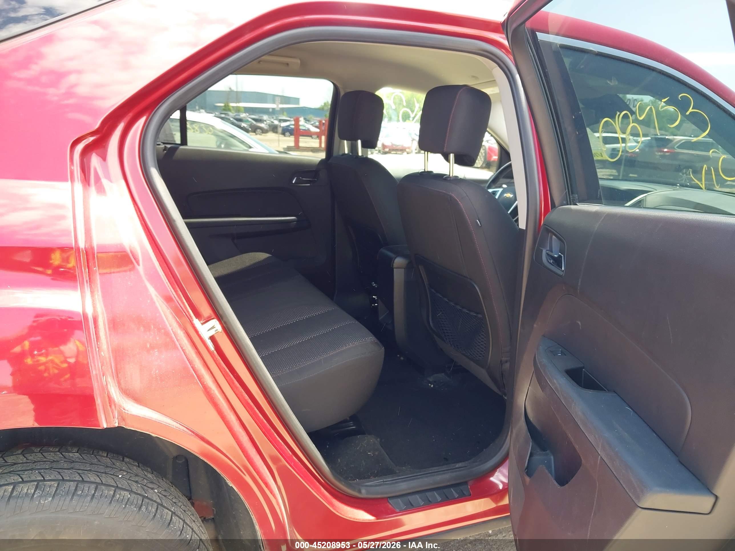 CHEVROLET EQUINOX image 8